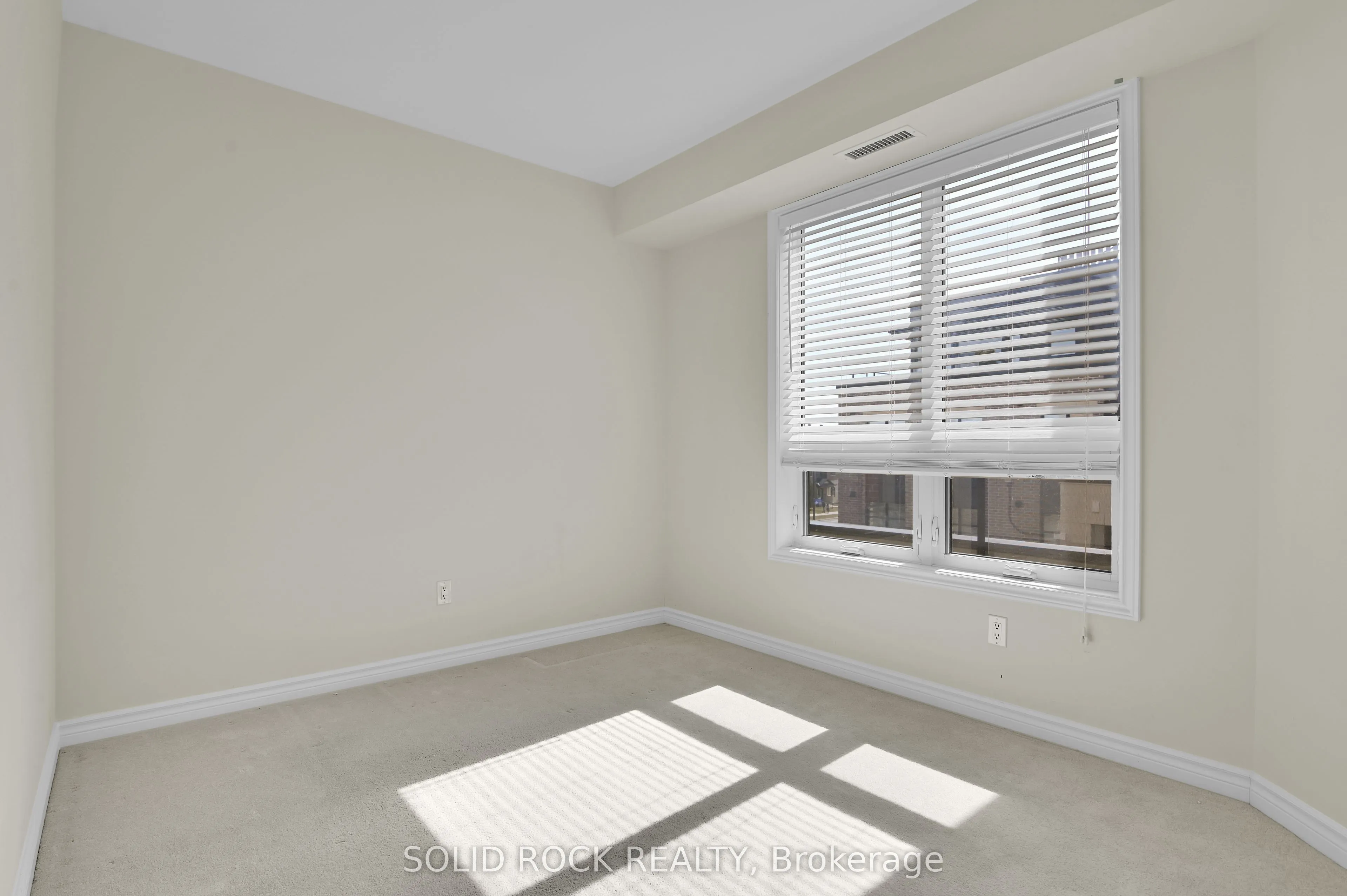 301 BAYROSE Drive, #302