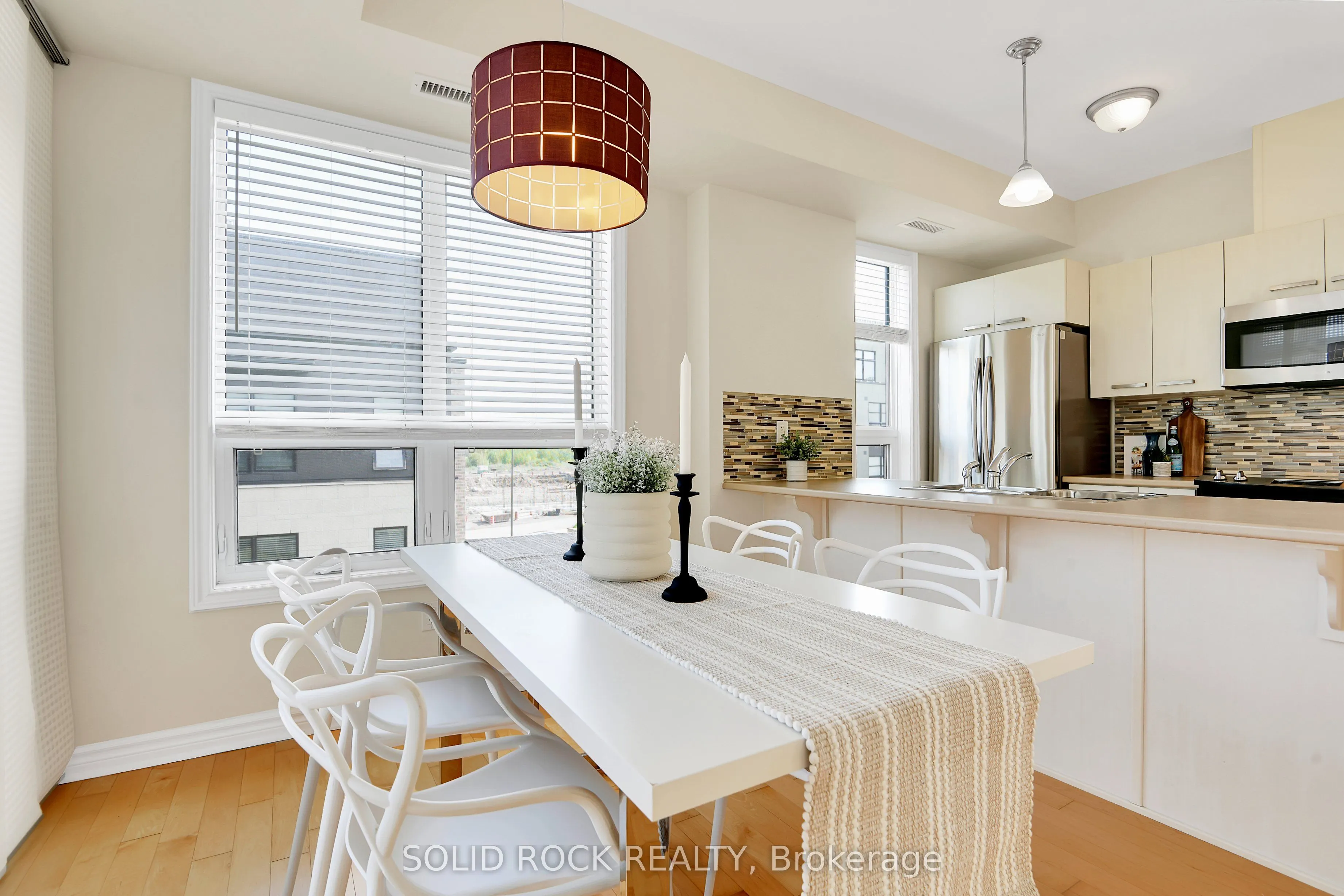 301 BAYROSE Drive, #302