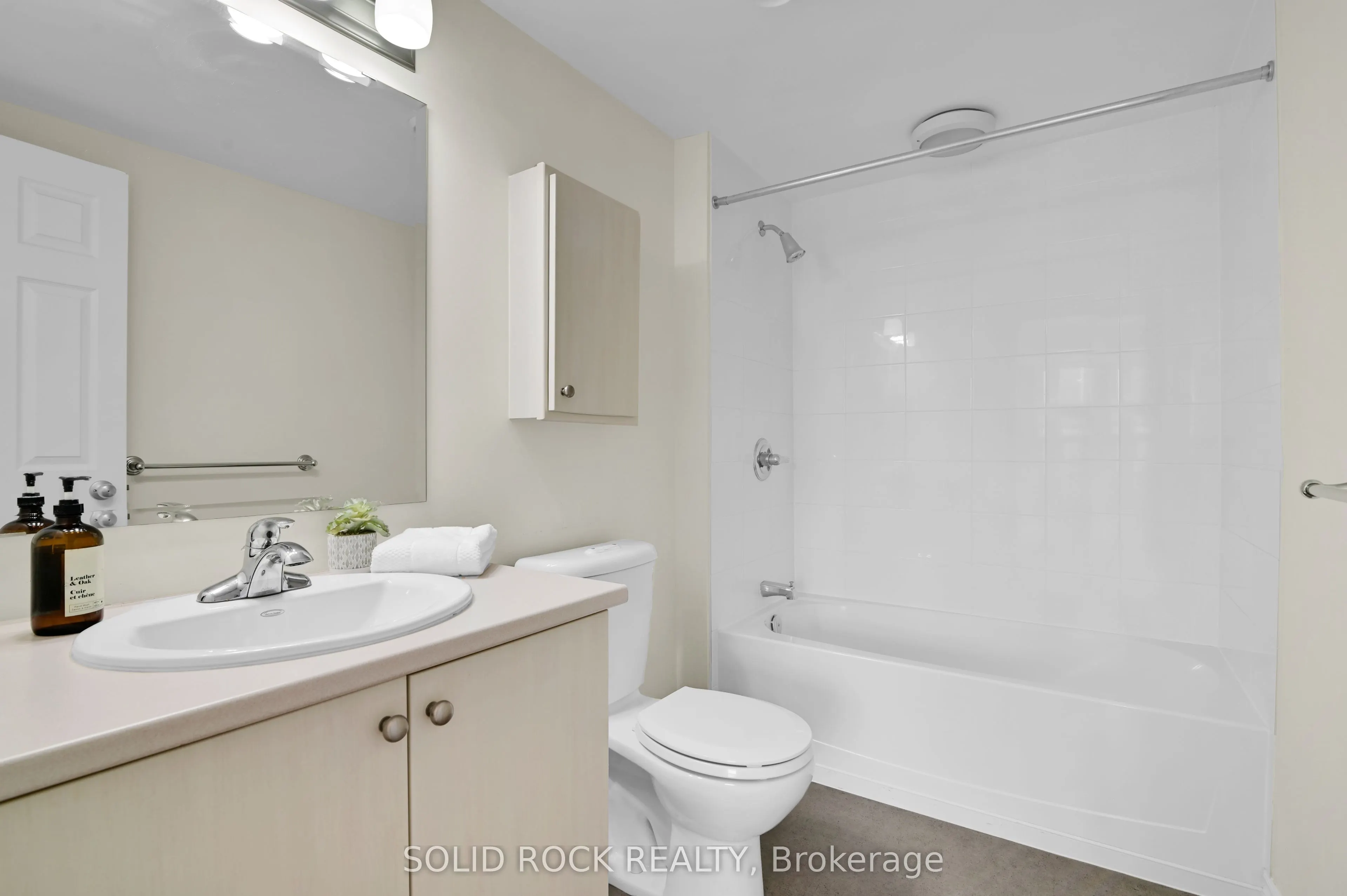 301 BAYROSE Drive, #302