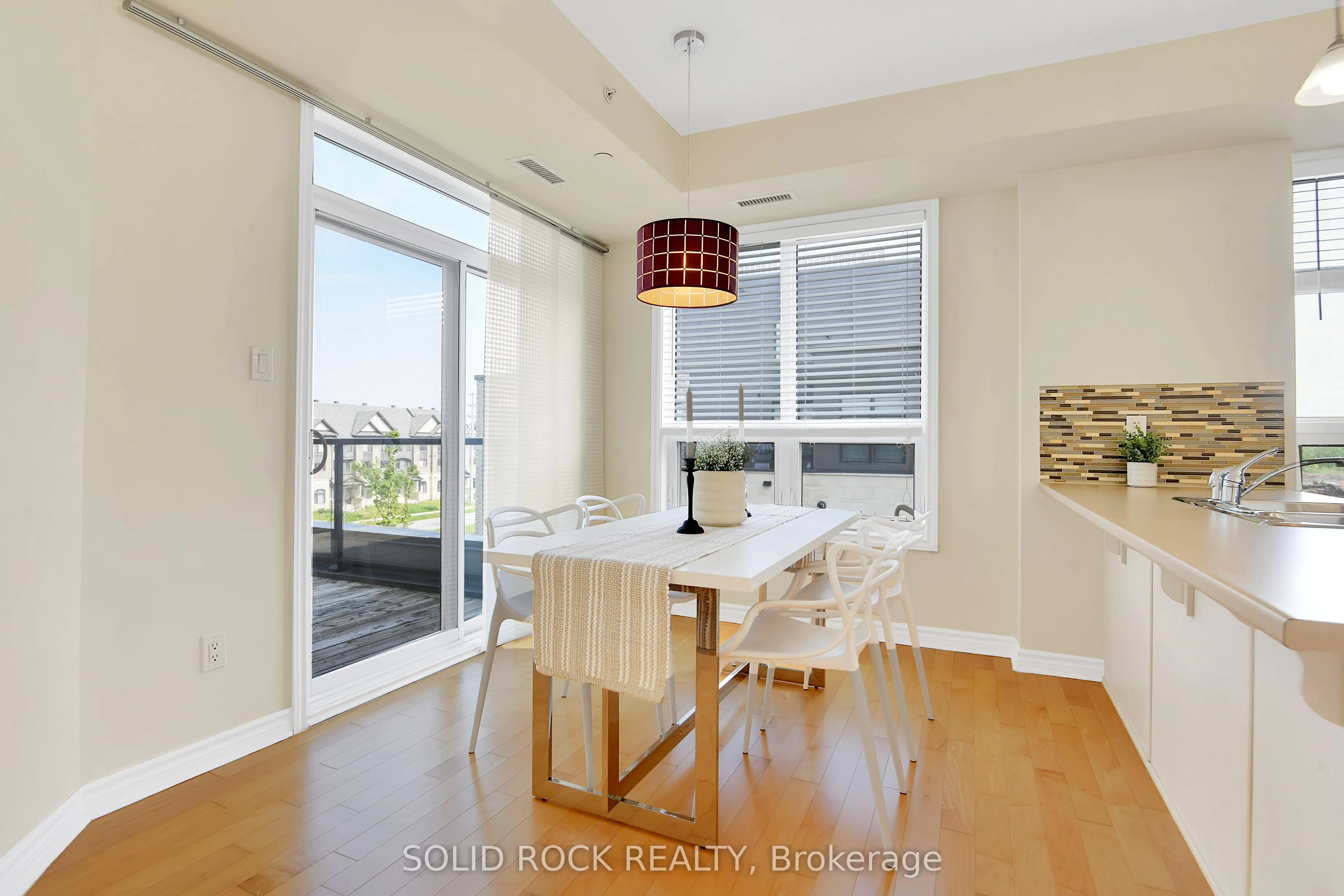 301 BAYROSE Drive, #302
