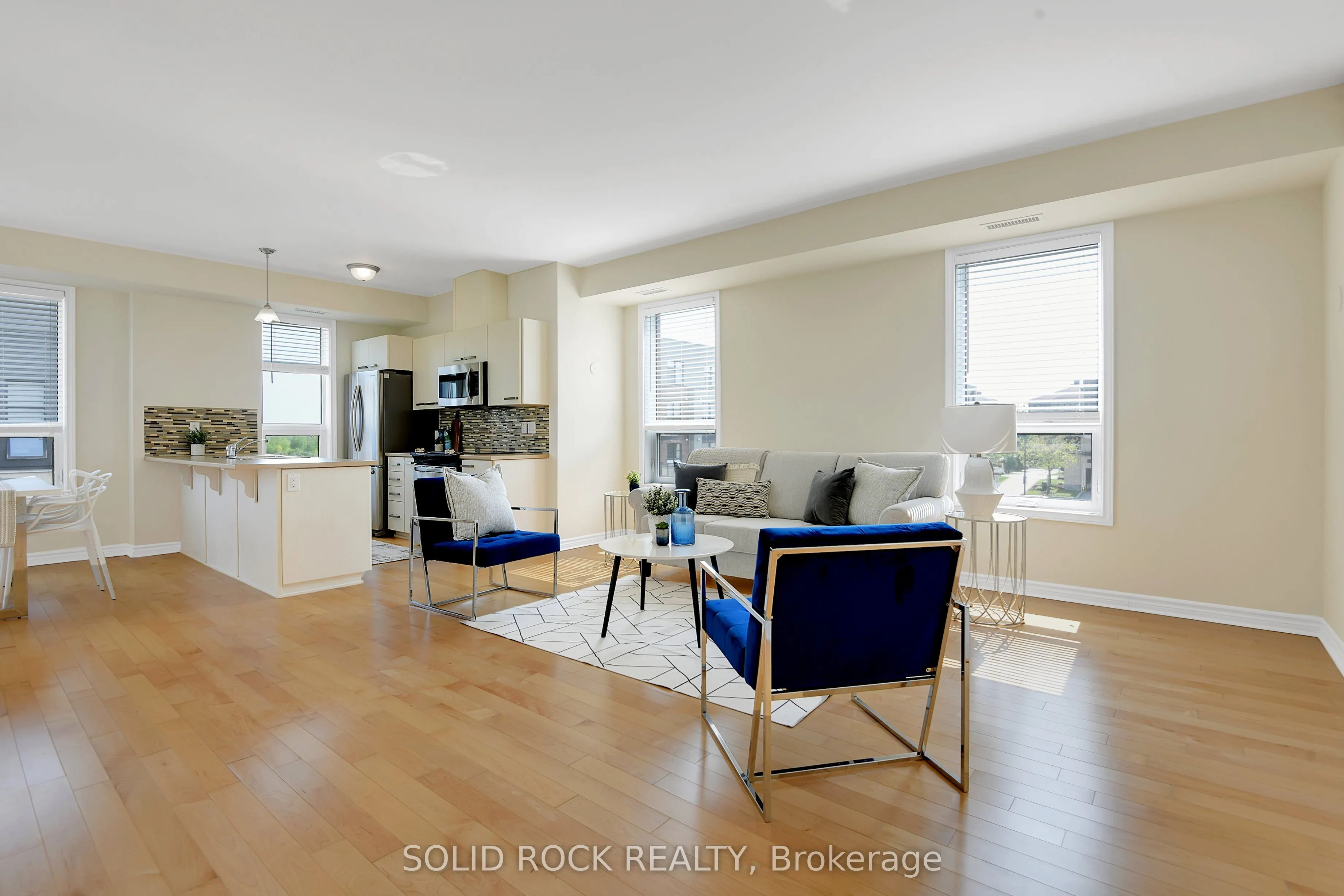301 BAYROSE Drive, #302