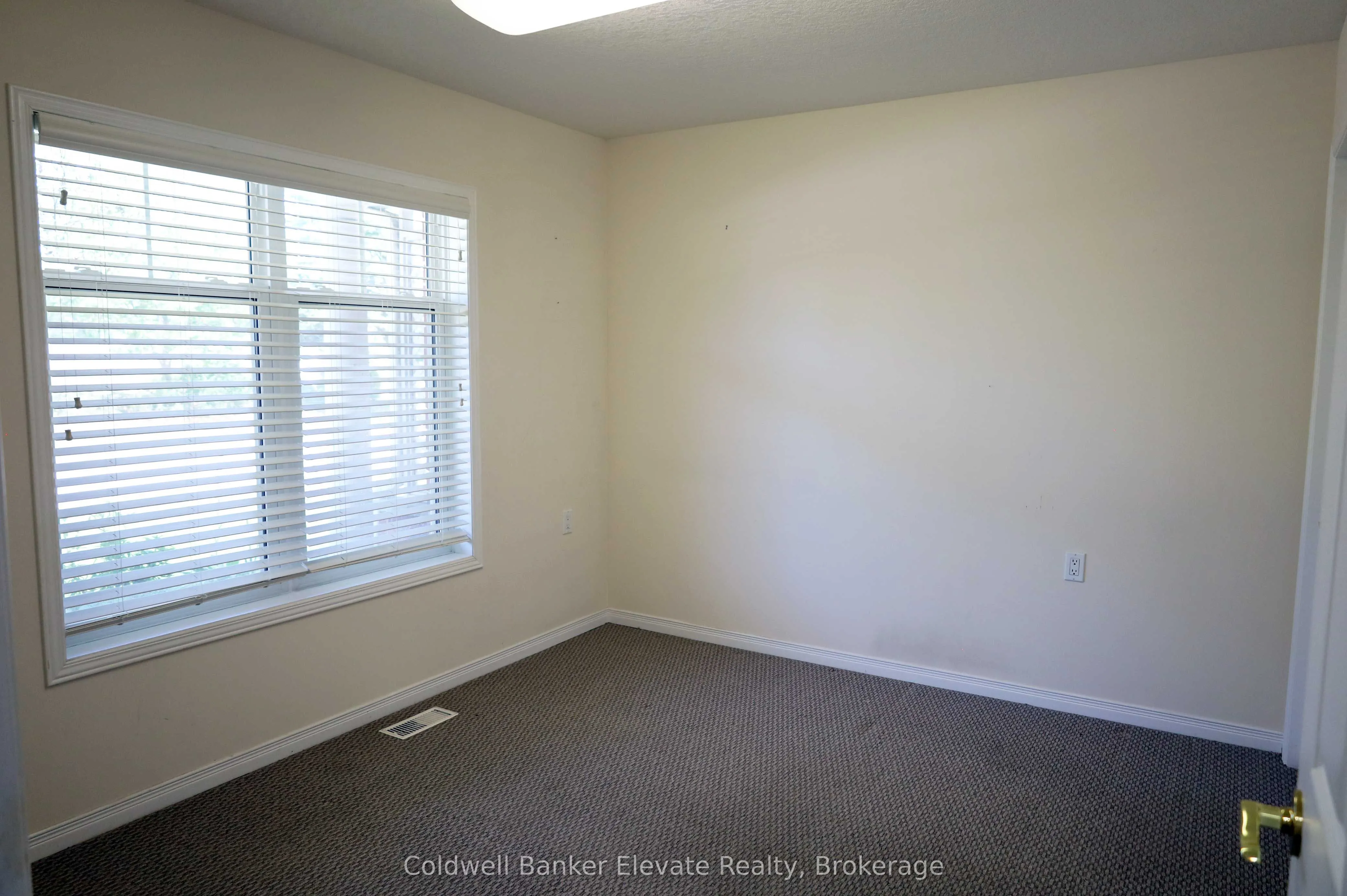 2705 KINGSWAY Drive, #16