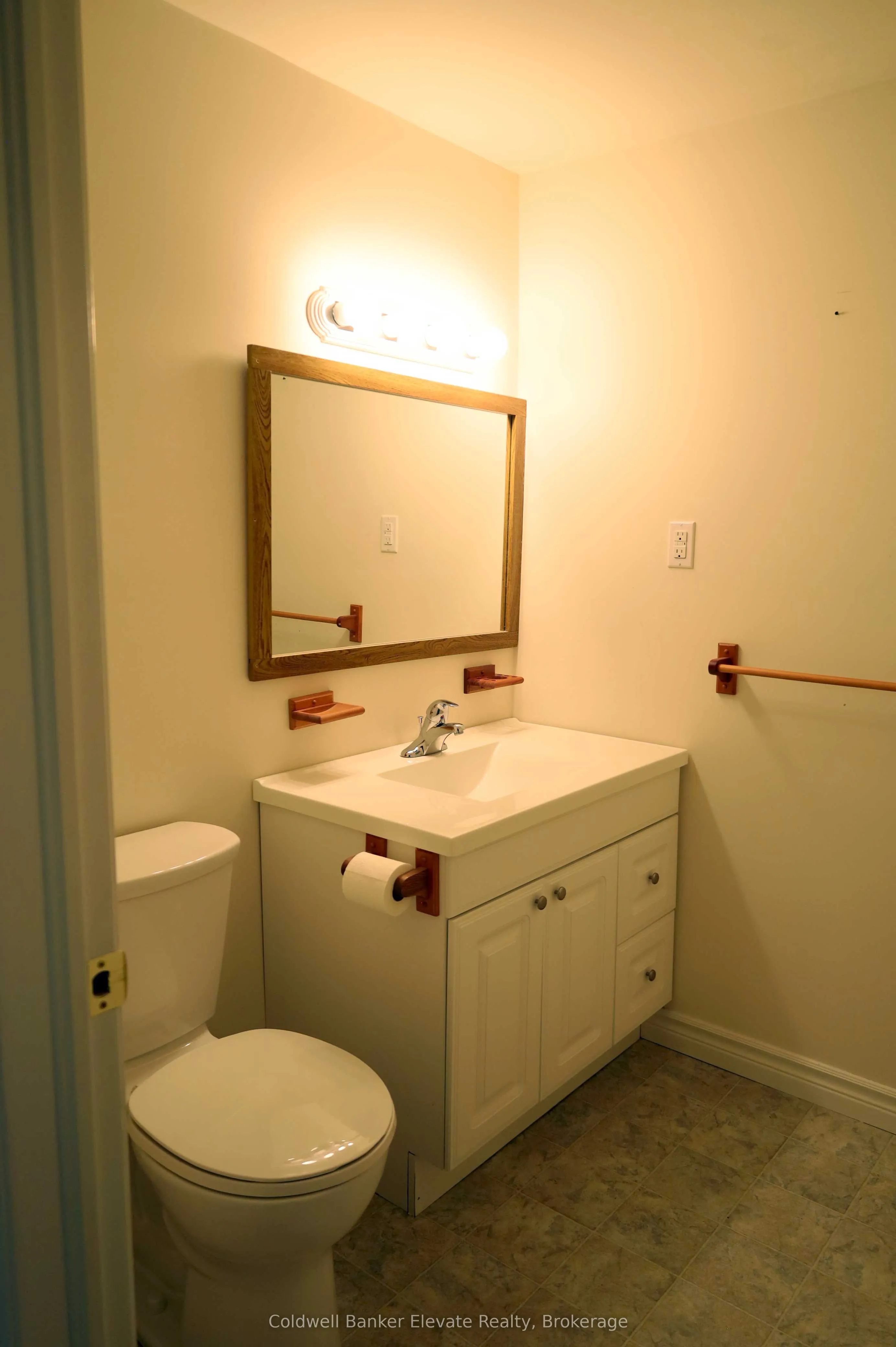2705 KINGSWAY Drive, #16