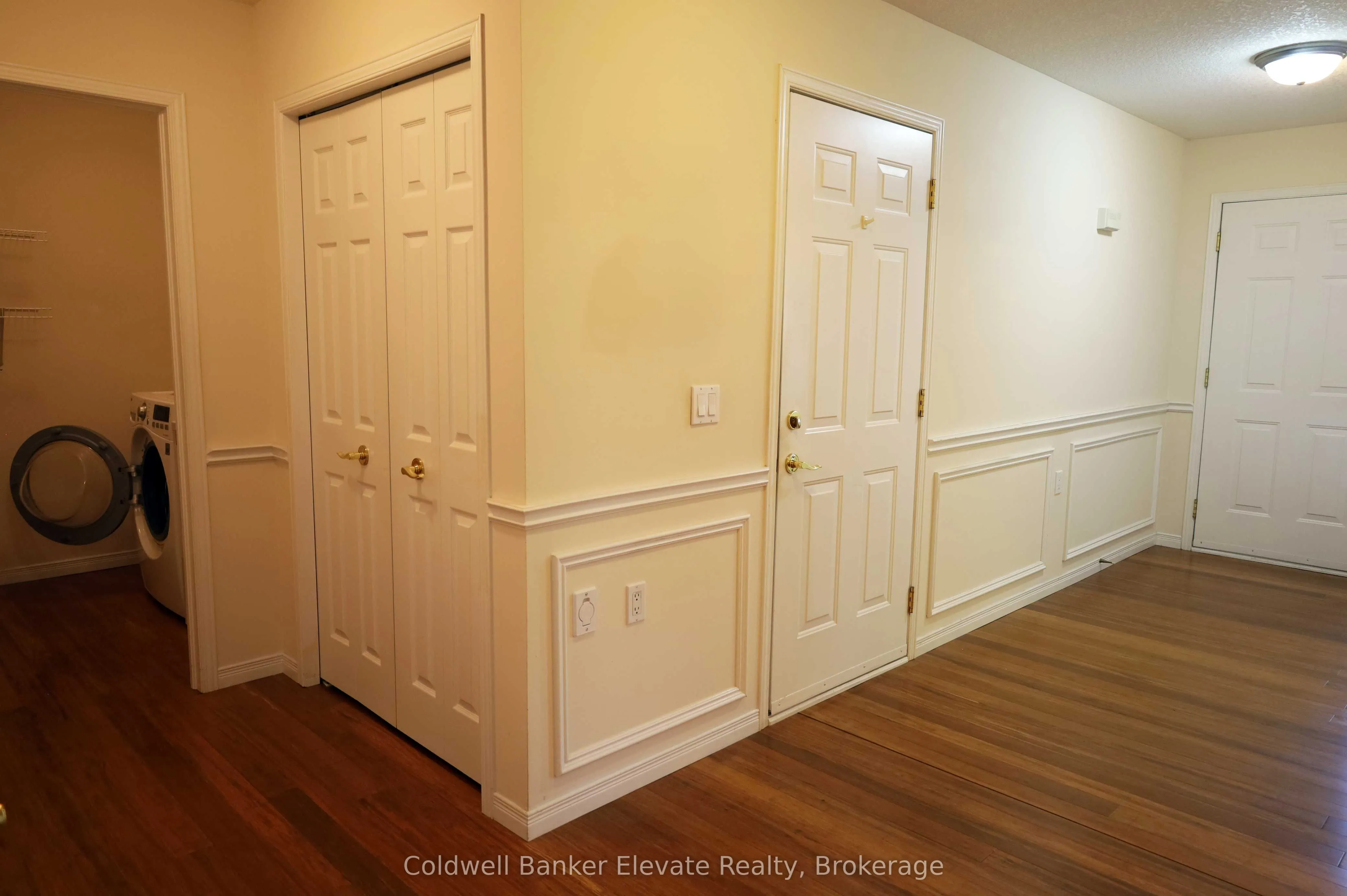 2705 KINGSWAY Drive, #16