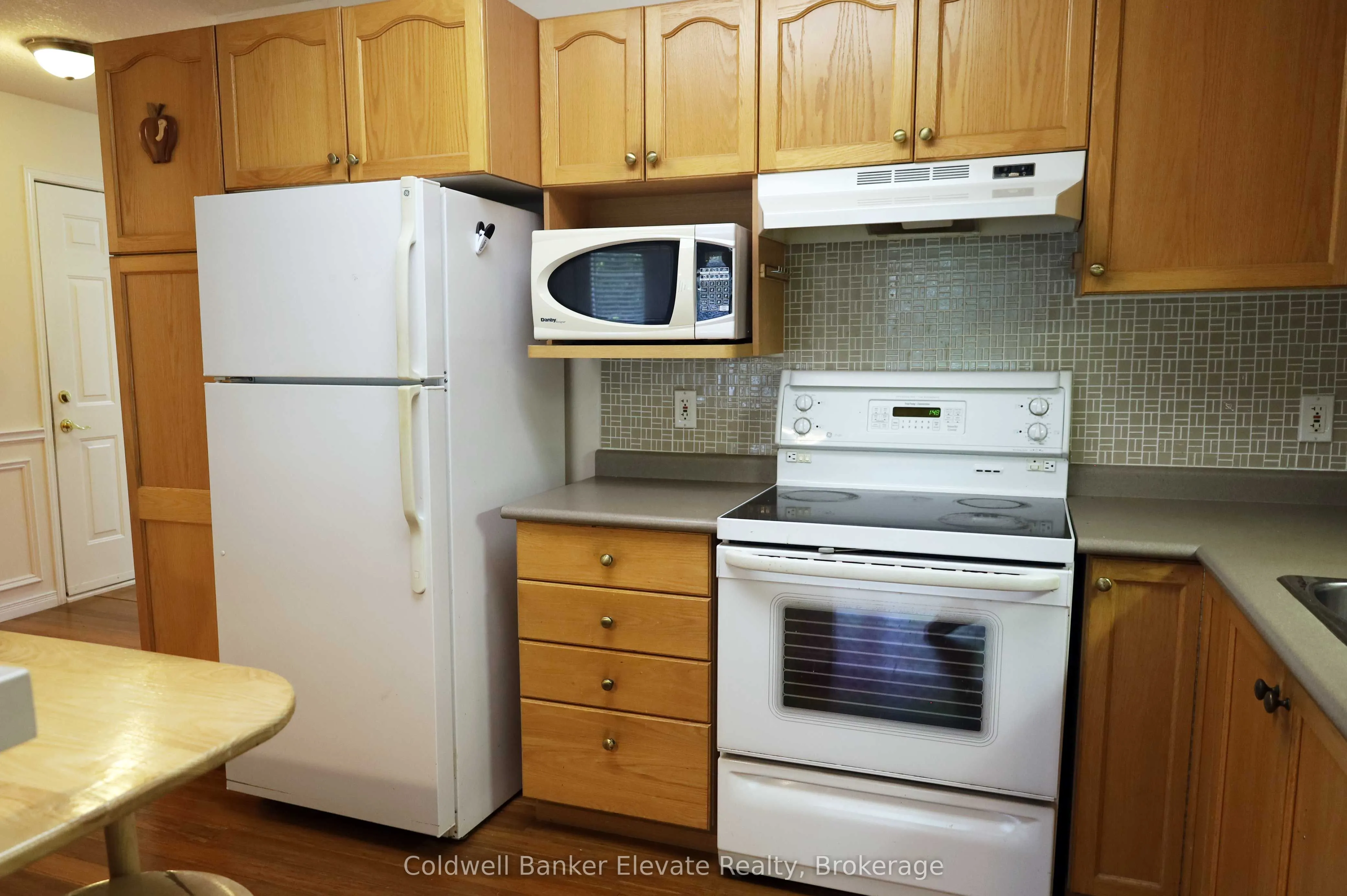 2705 KINGSWAY Drive, #16