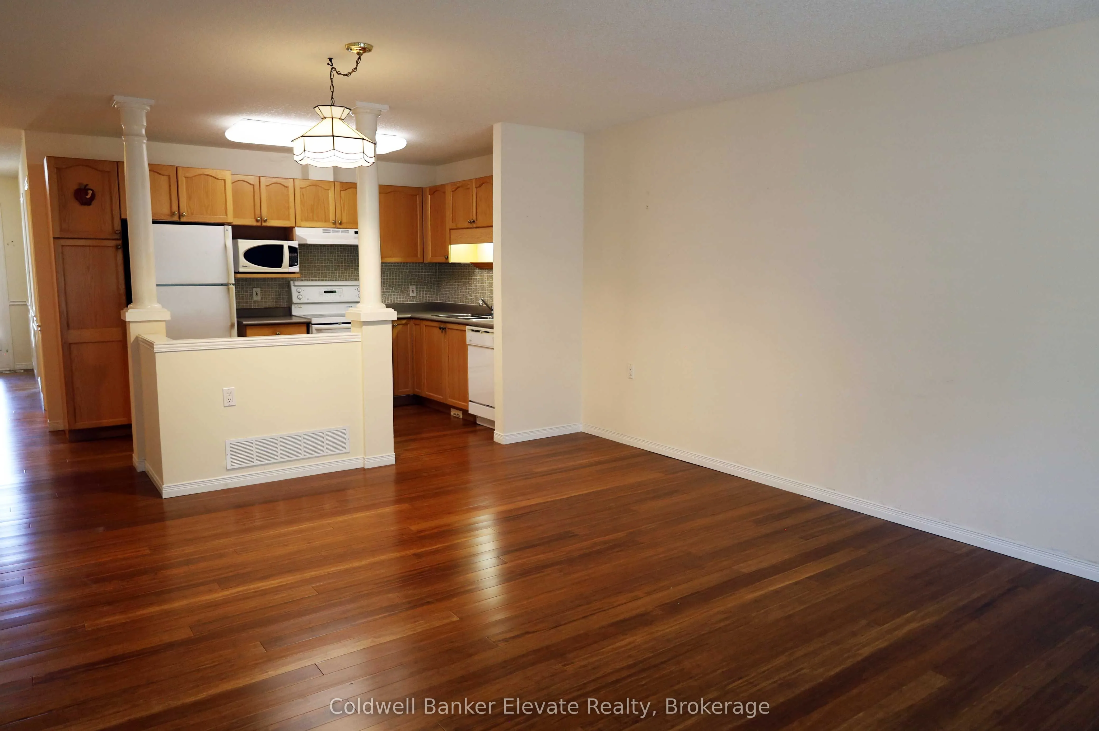2705 KINGSWAY Drive, #16