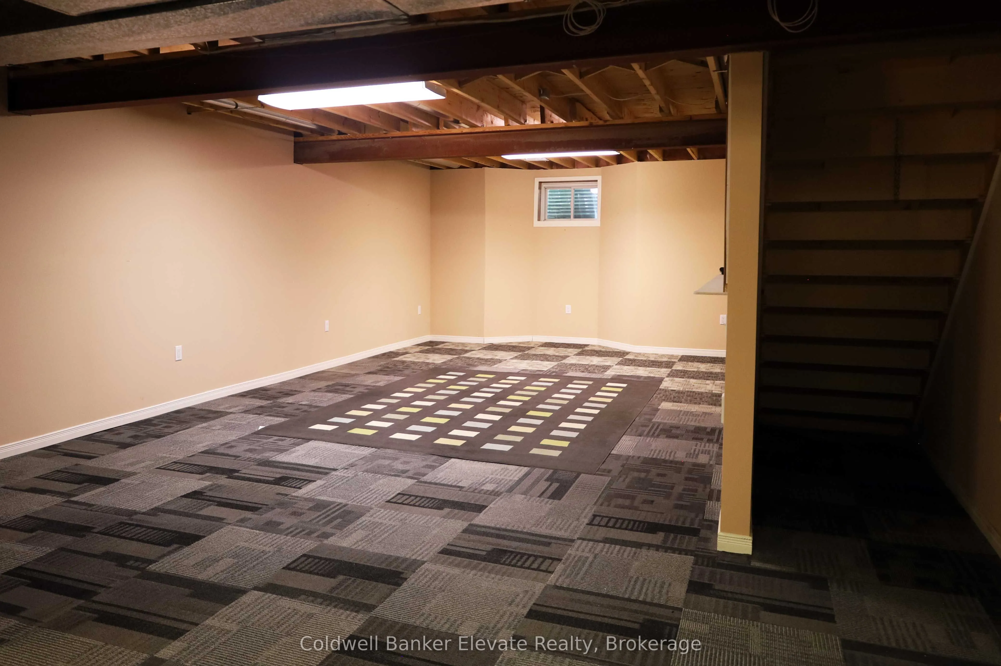 2705 KINGSWAY Drive, #16