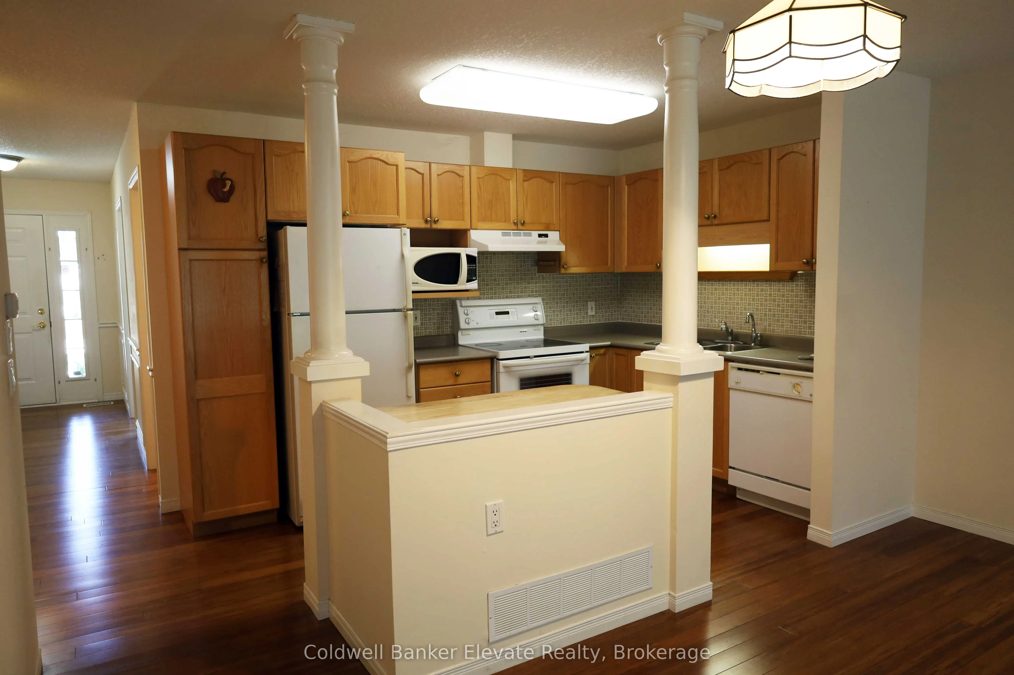2705 KINGSWAY Drive, #16
