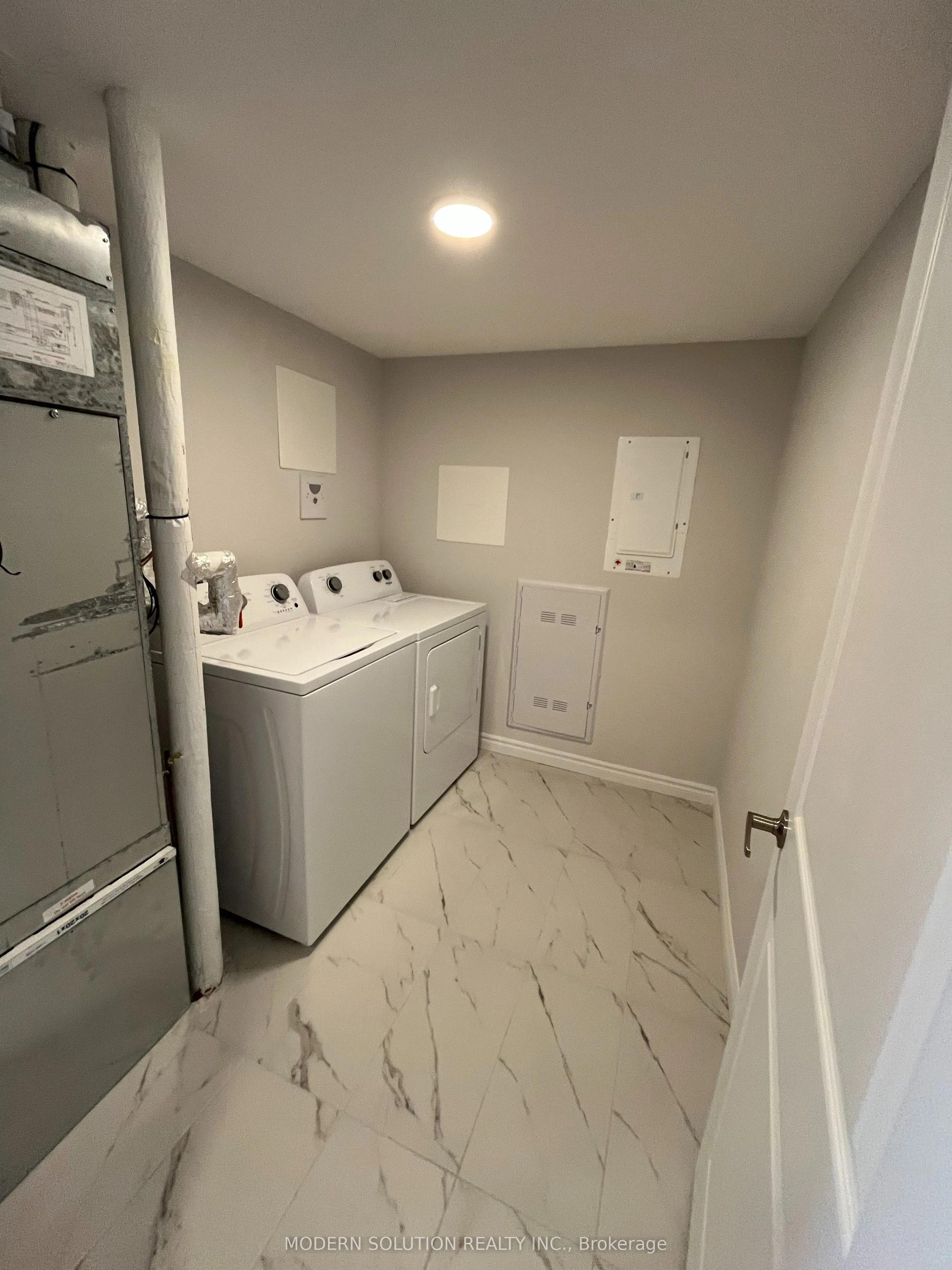 425 Watson Parkway N, #412