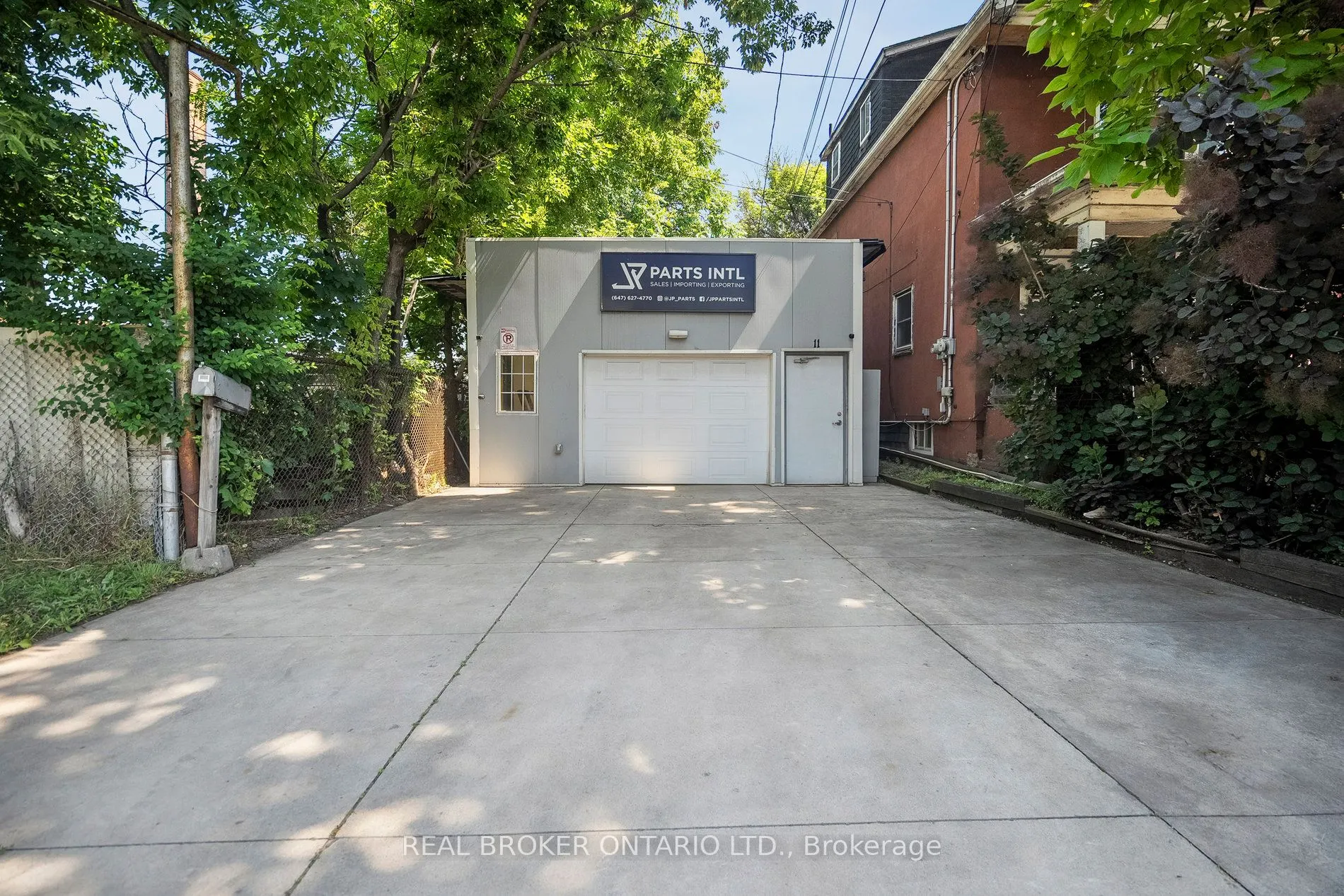 11 Whitfield Avenue
