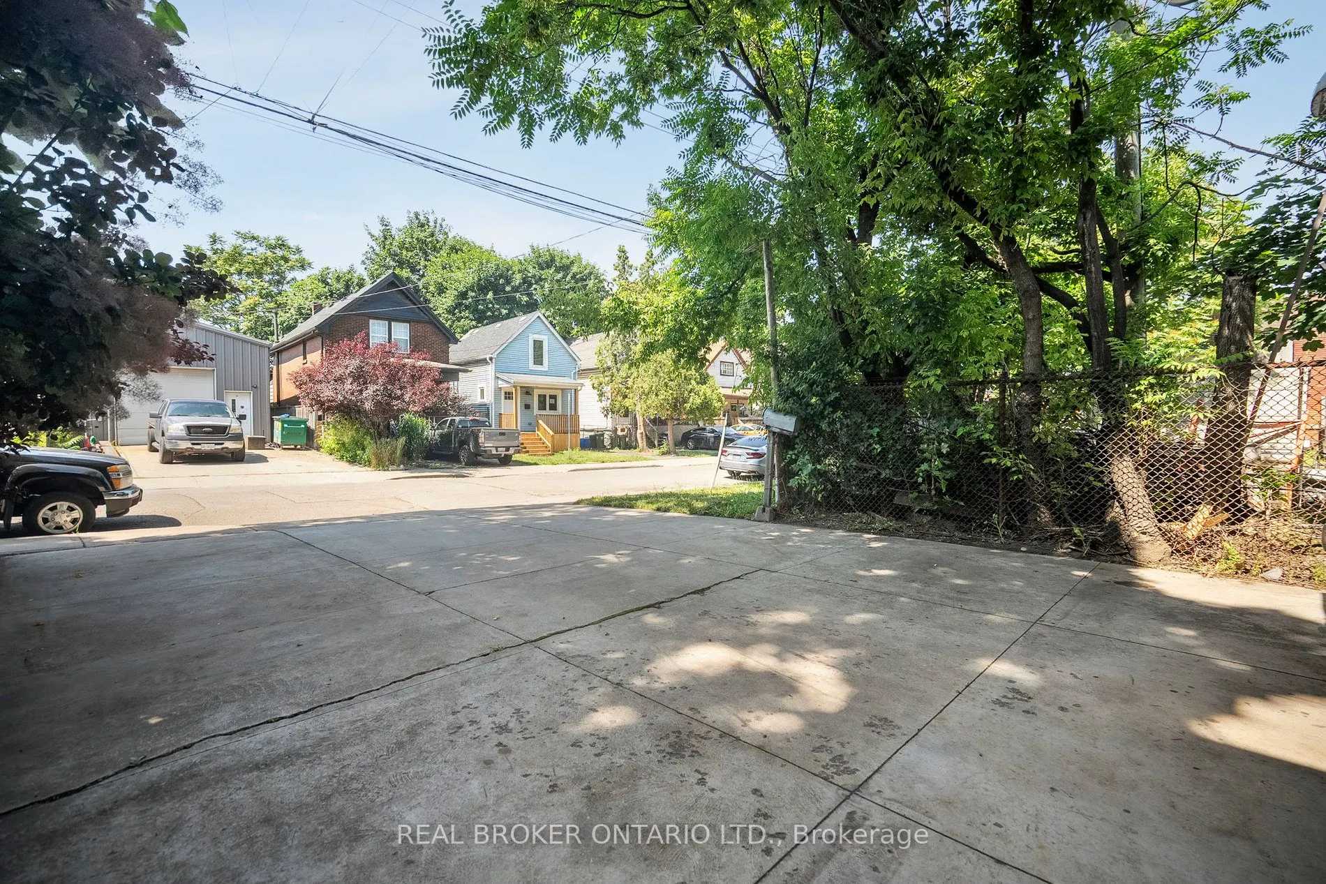 11 Whitfield Avenue