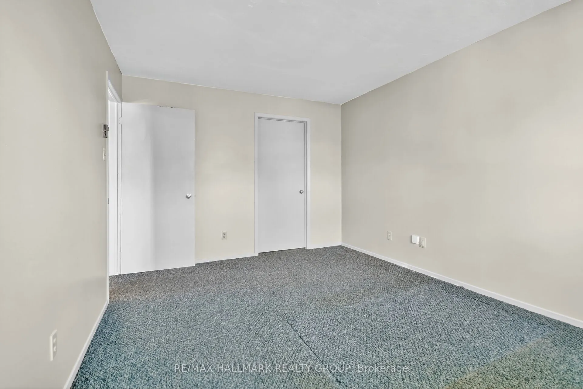 270 Brittany Drive, #306