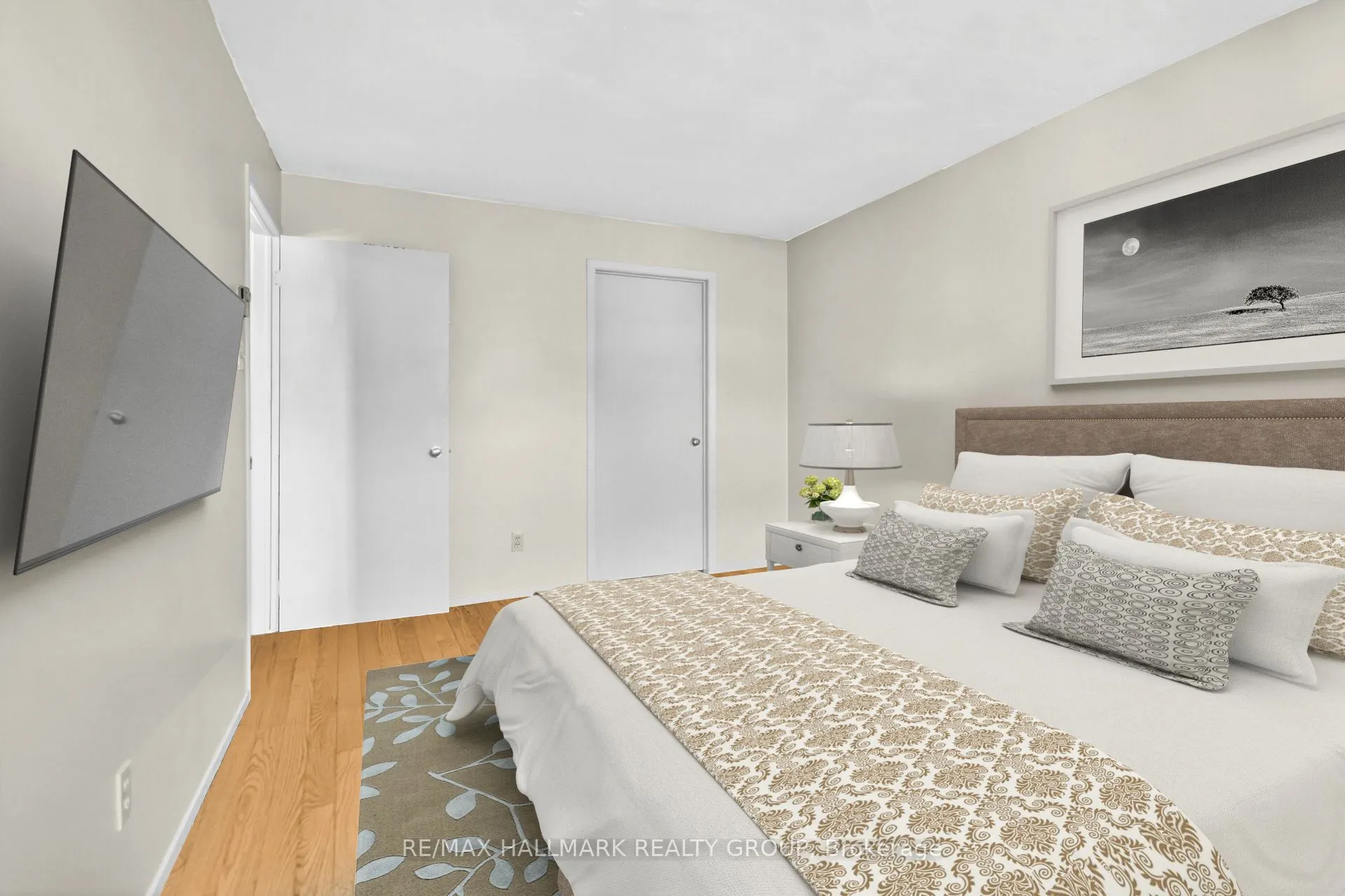 270 Brittany Drive, #306