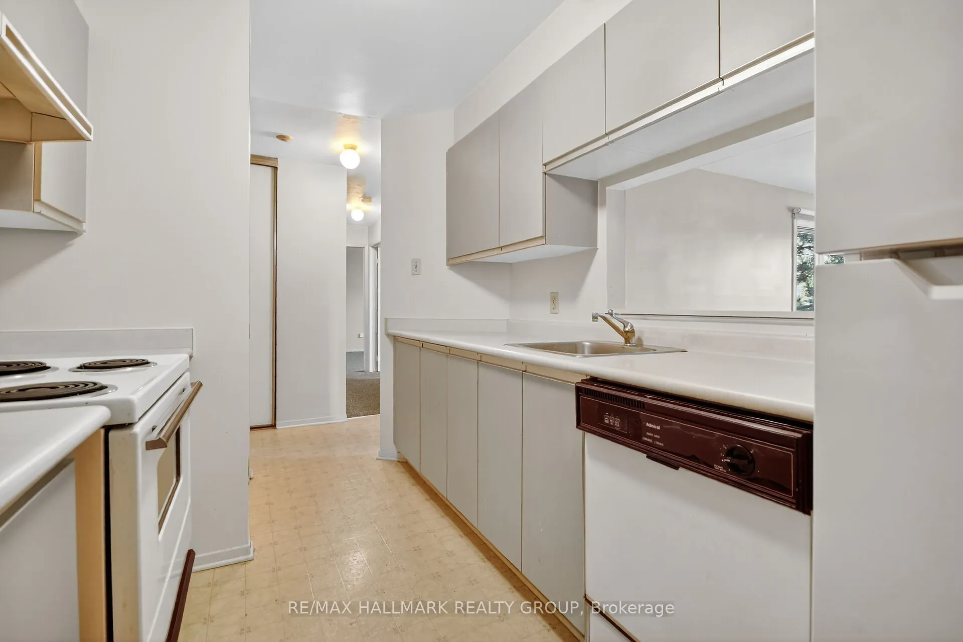 270 Brittany Drive, #306
