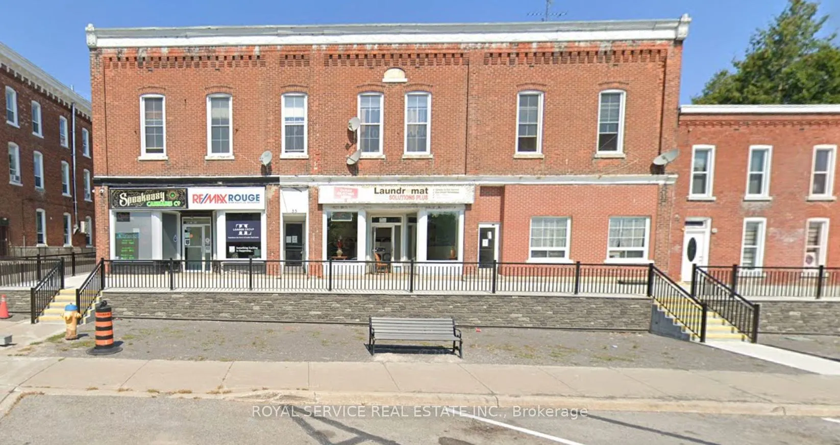 33 King Street E, #2