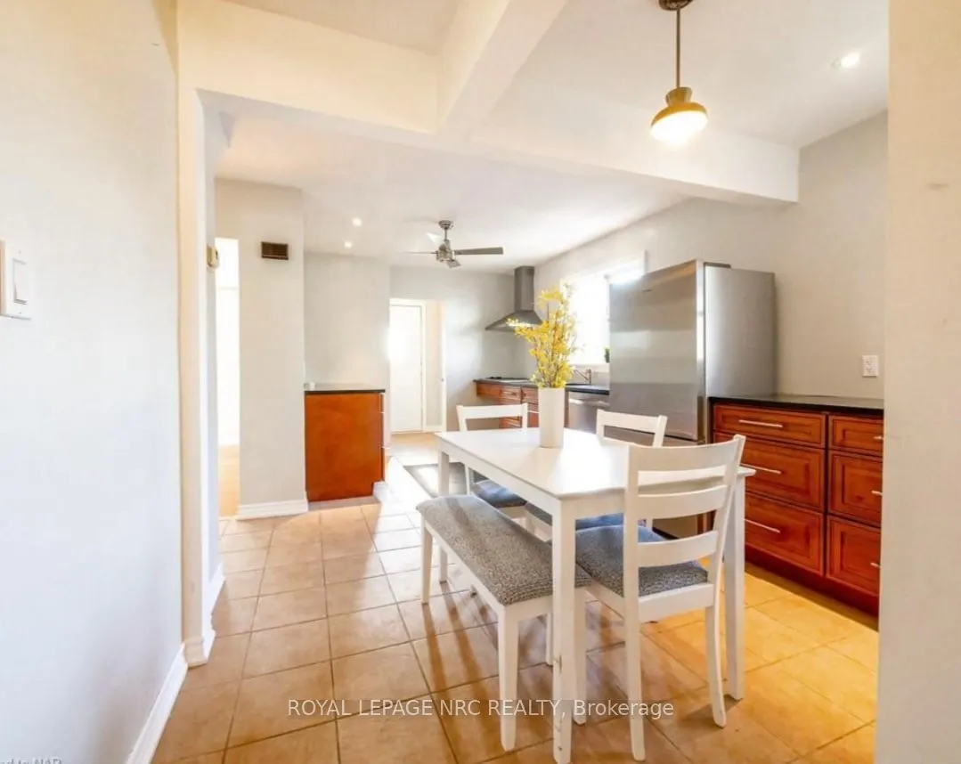3090 Dorchester Road