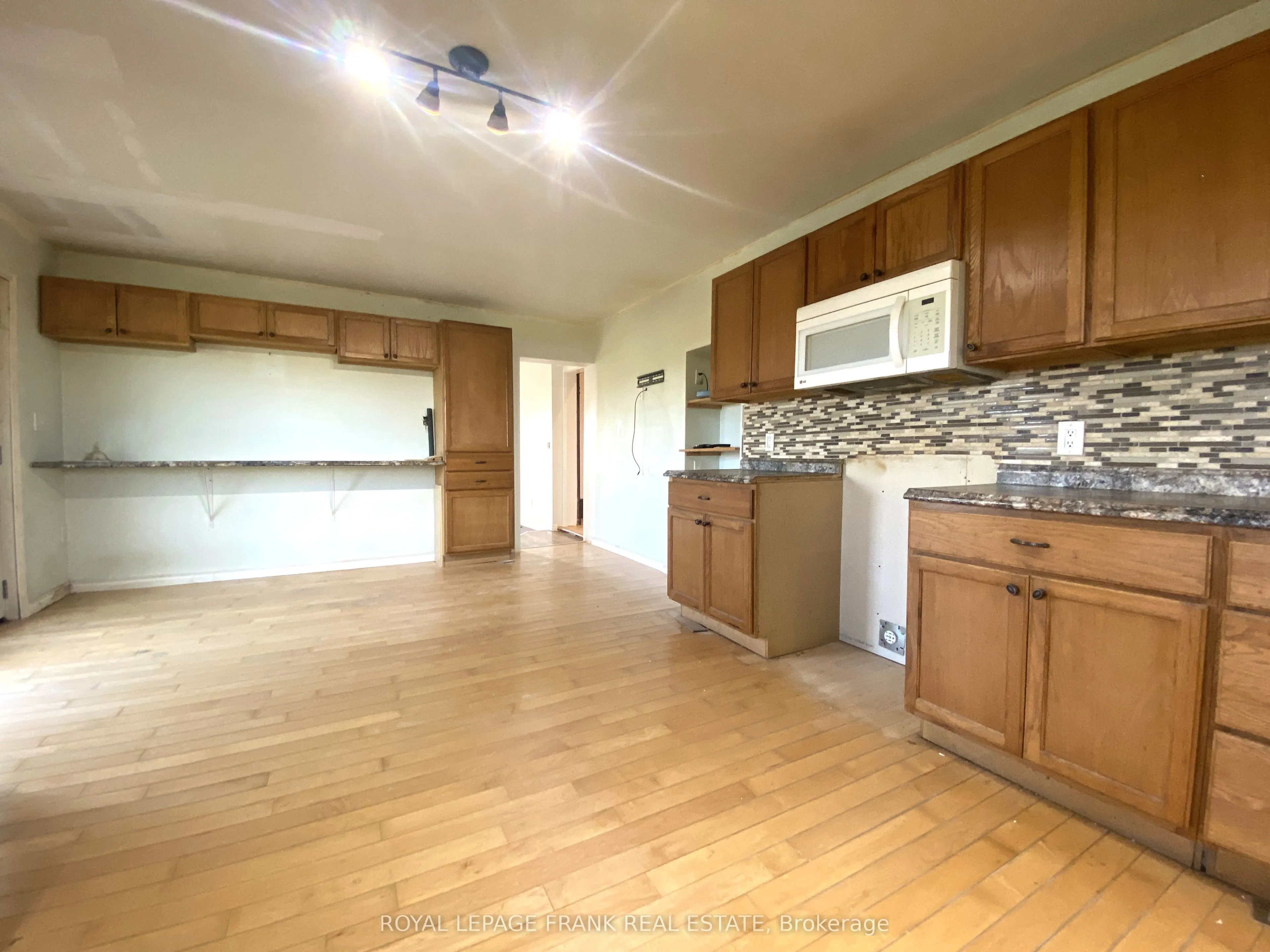 2432B County Rd 8 S