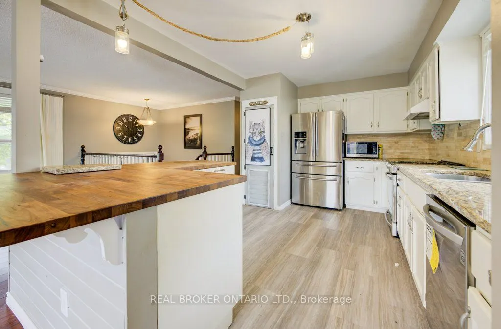 7 Folkstone Crescent