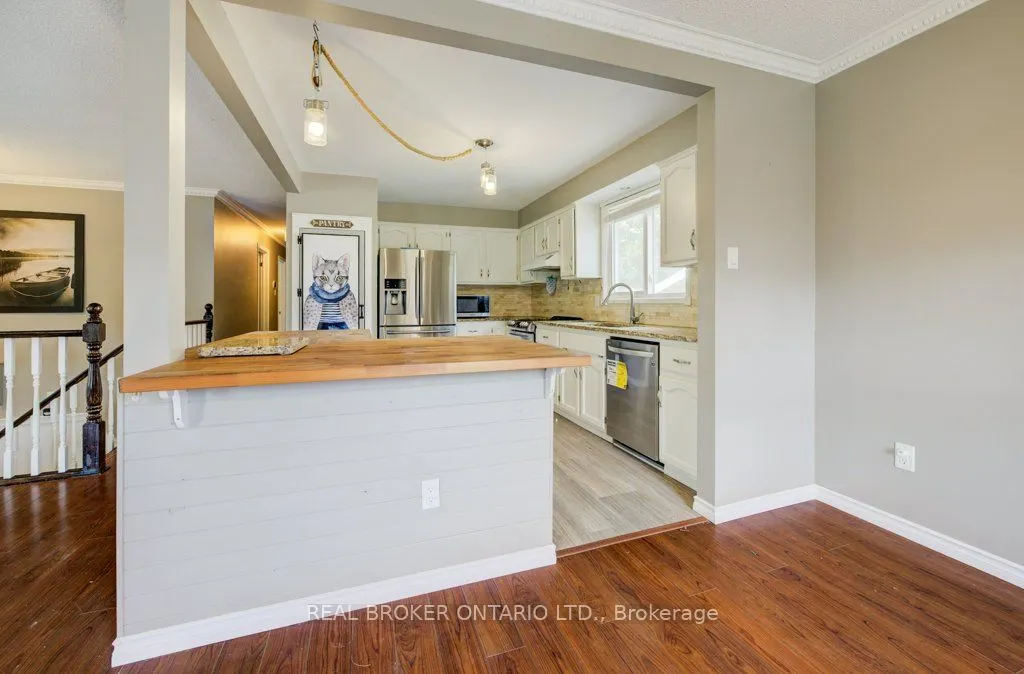 7 Folkstone Crescent