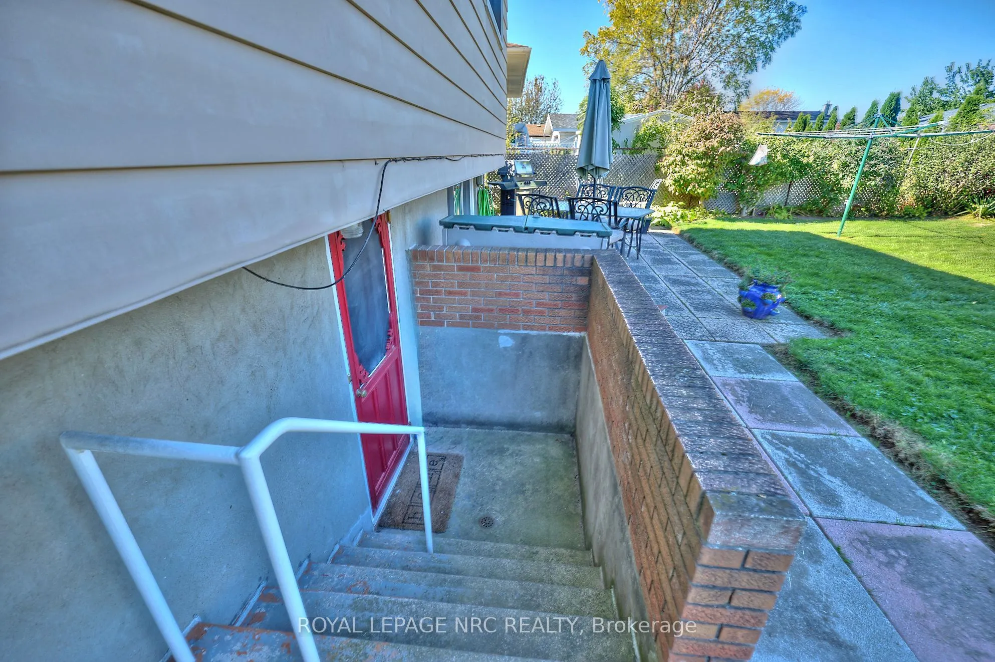 73 ROEHAMPTON Avenue