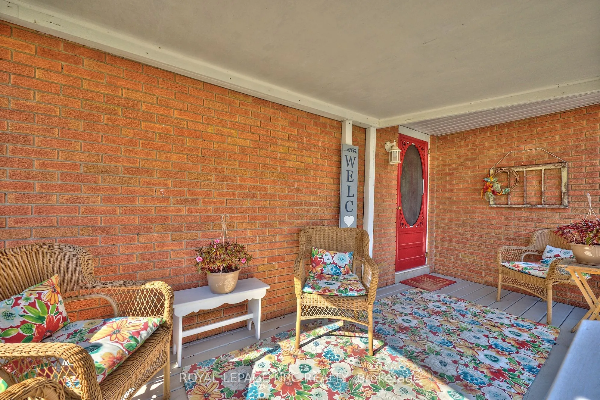 73 ROEHAMPTON Avenue