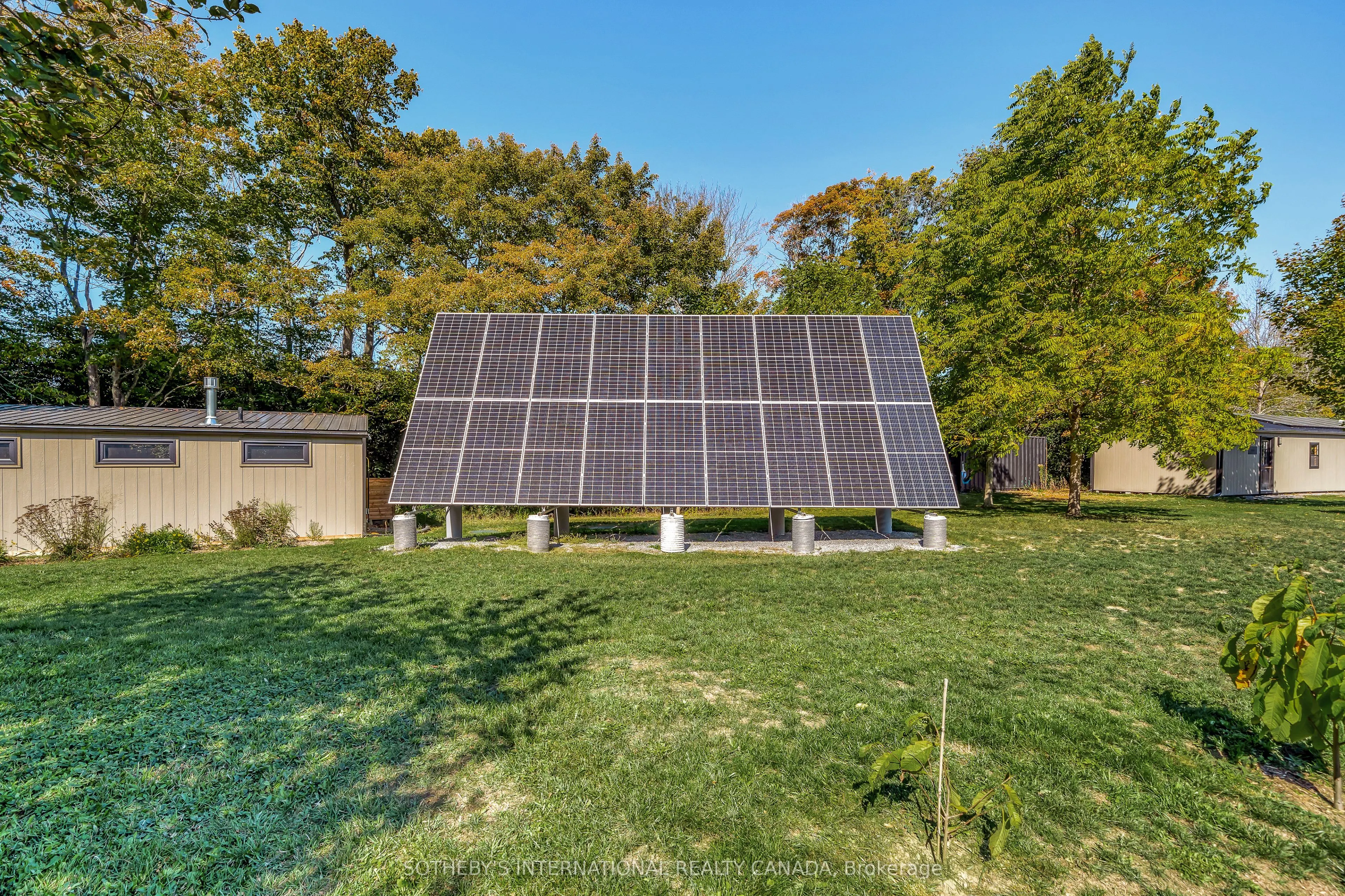 220 Easterbrook Road S