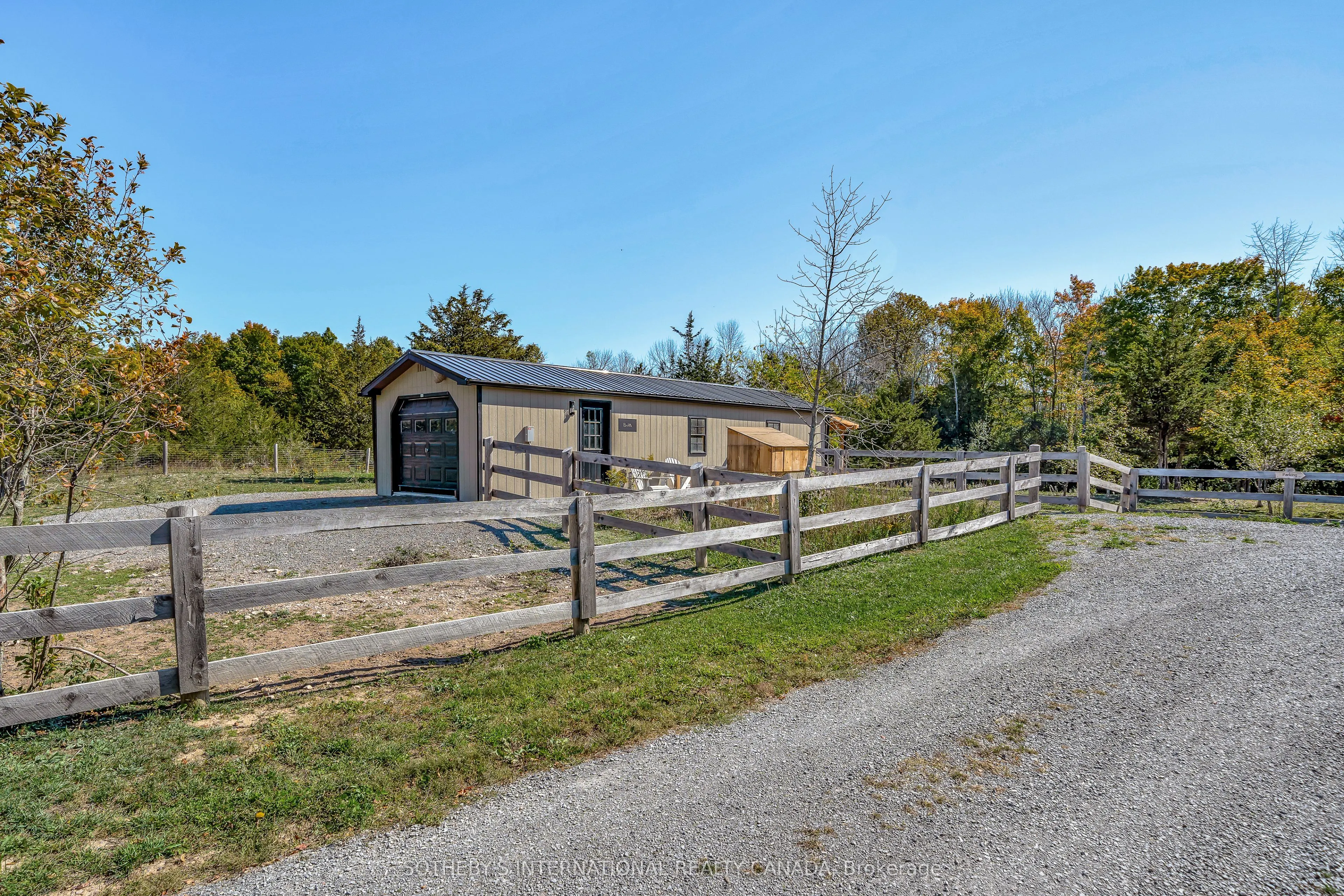 220 Easterbrook Road S