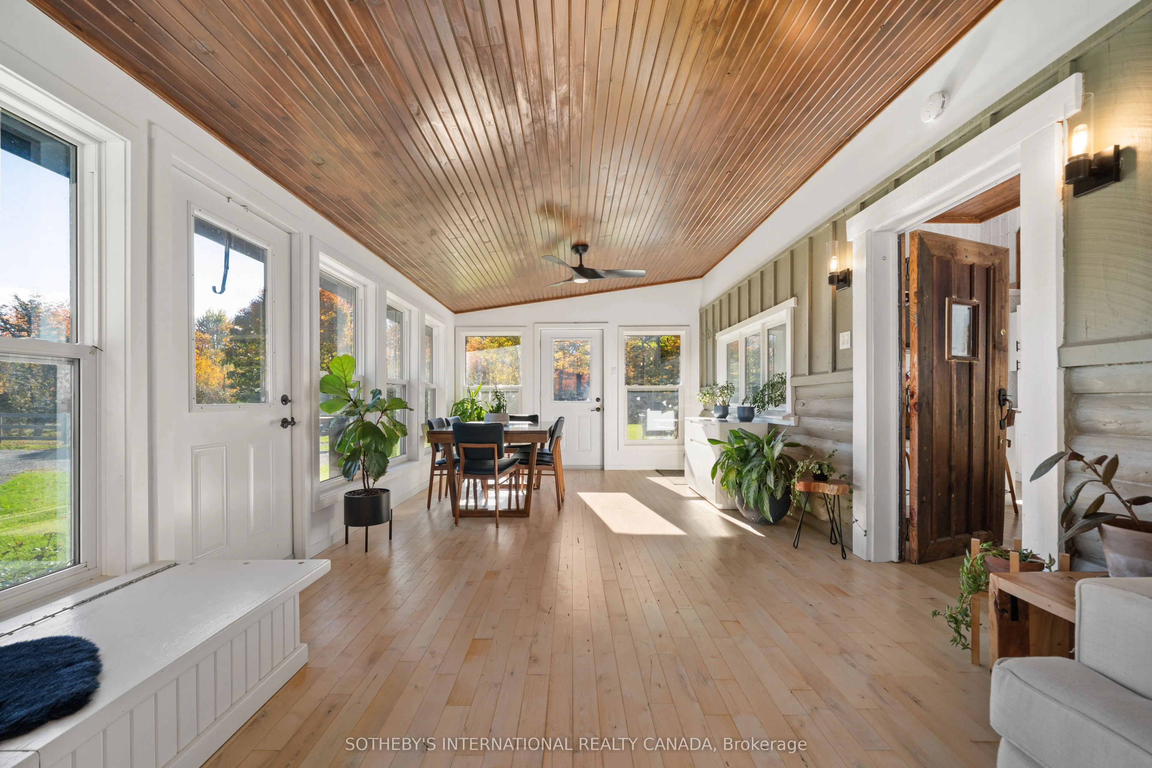 220 Easterbrook Road S