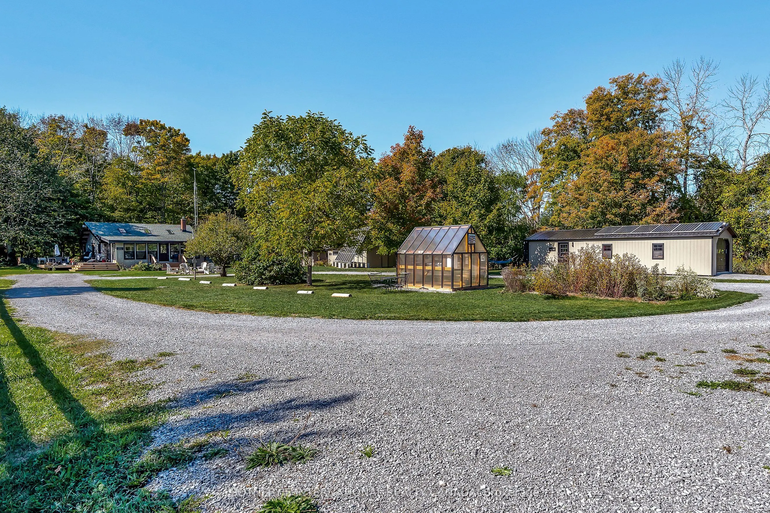 220 Easterbrook Road S