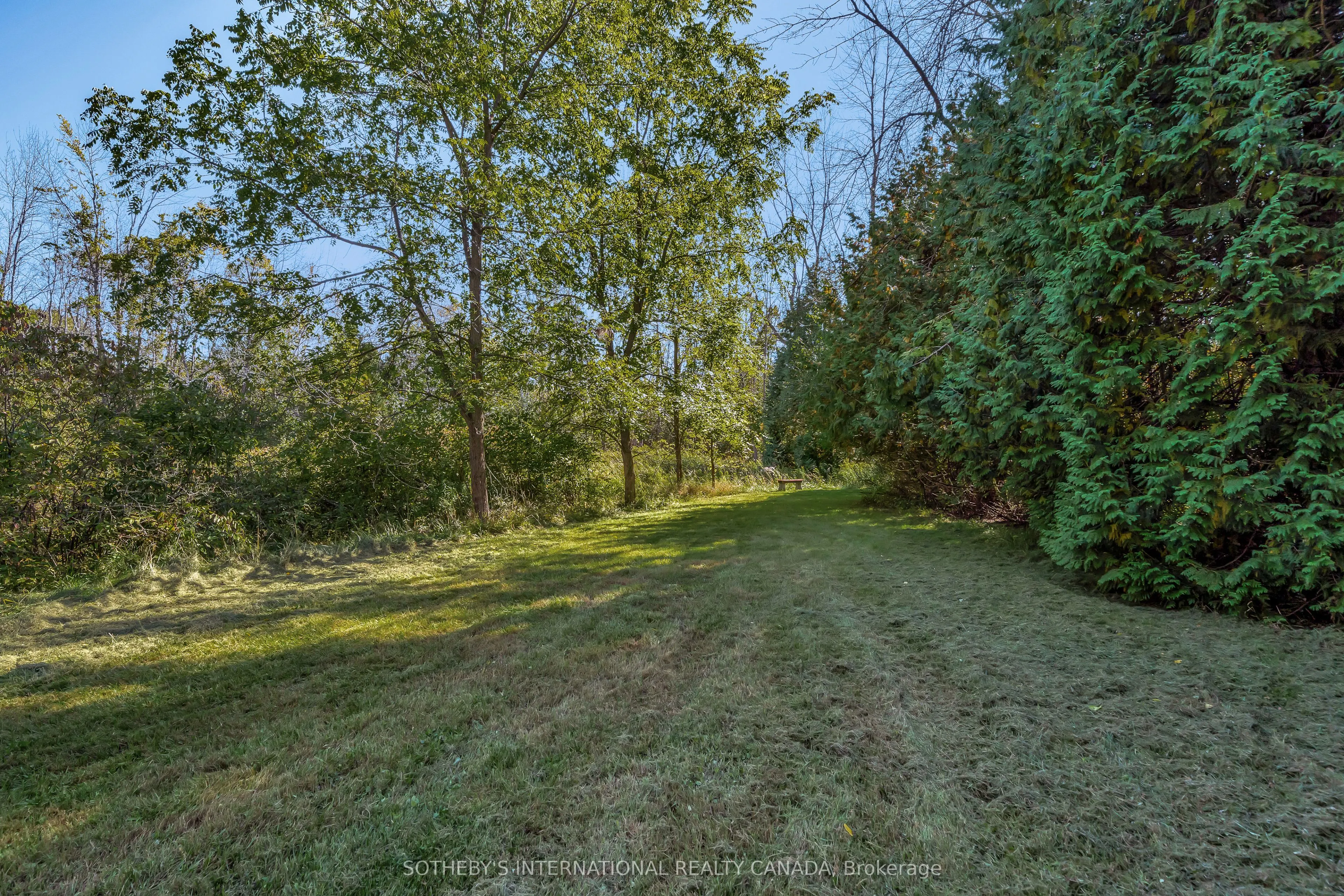 220 Easterbrook Road S