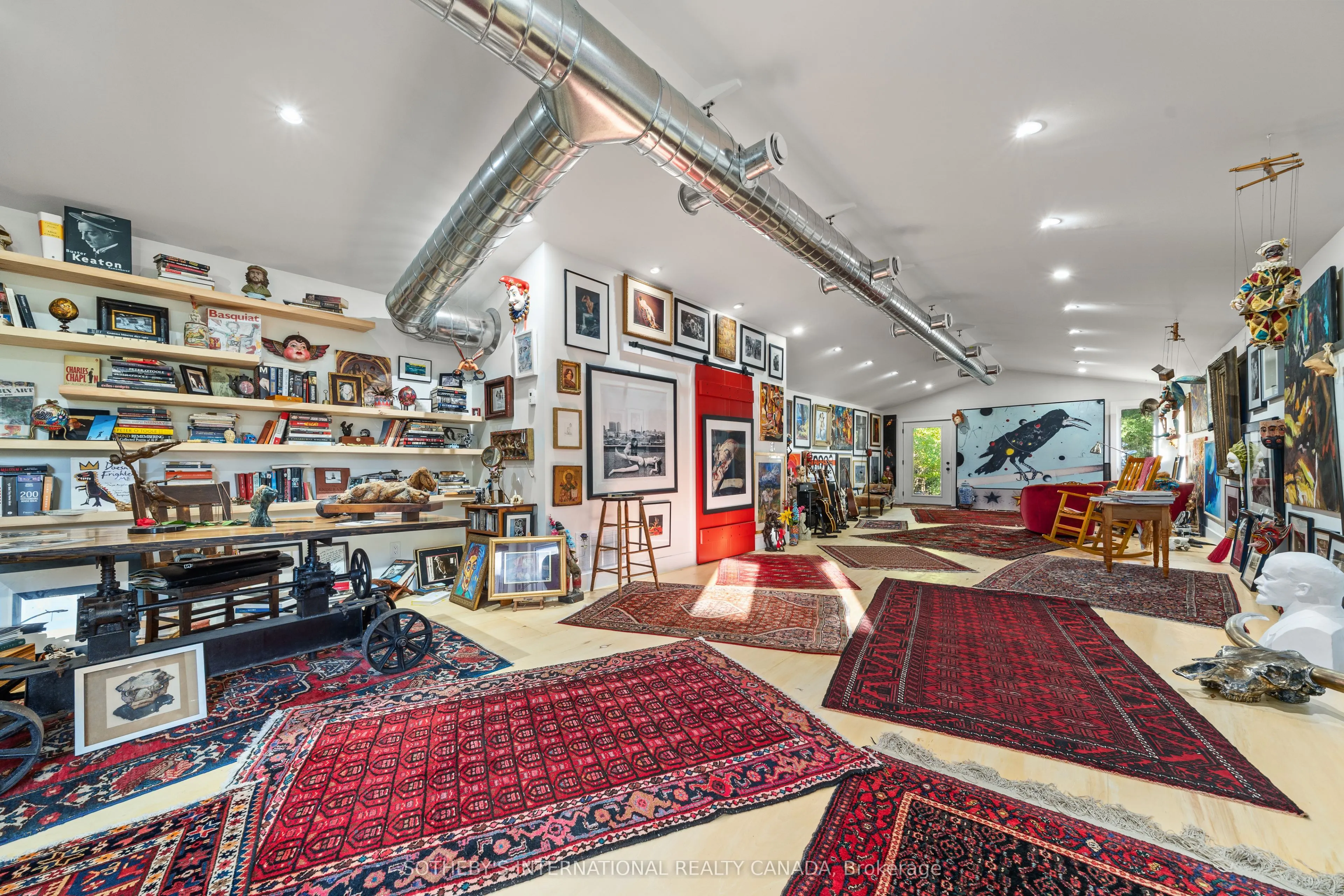 220 Easterbrook Road S