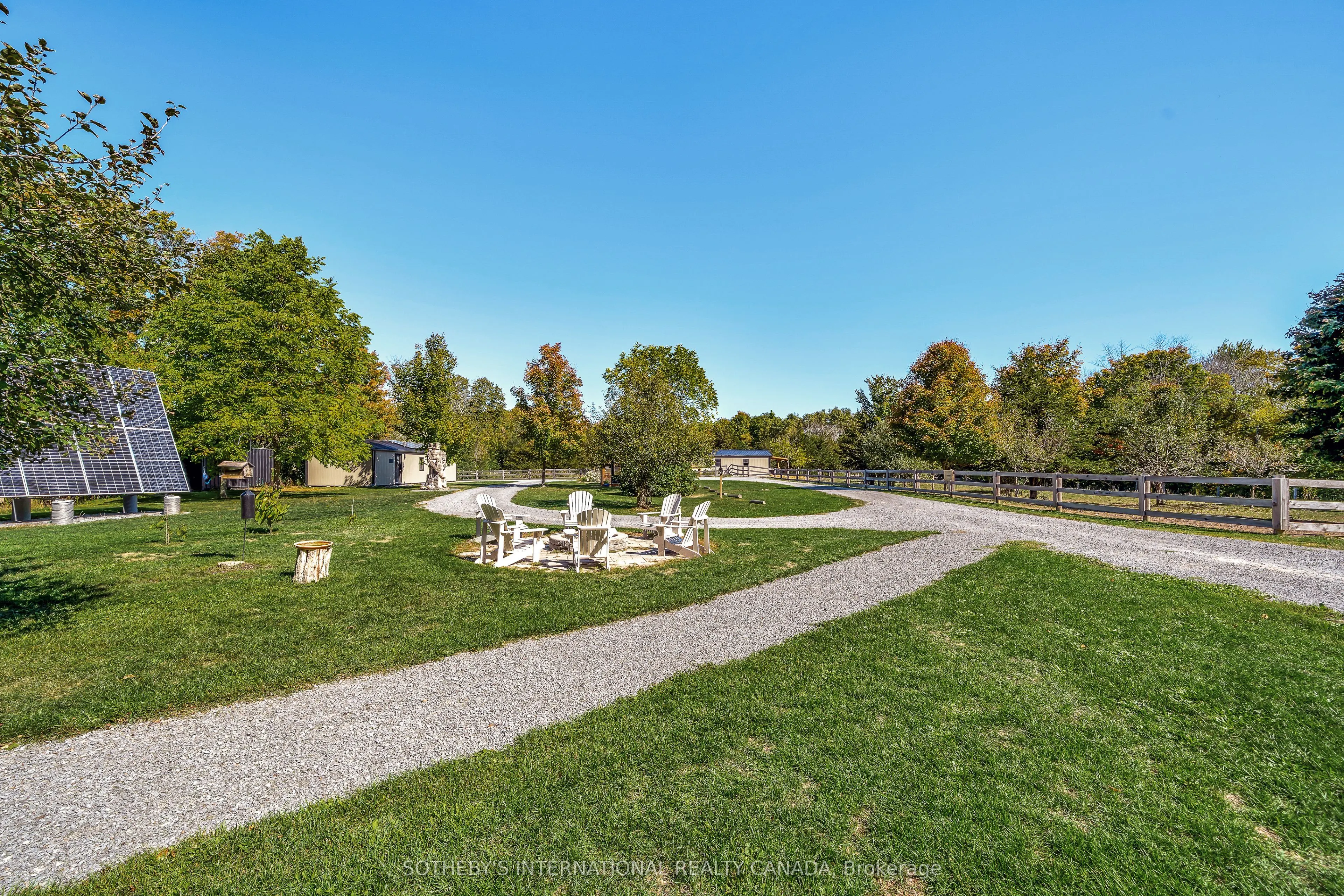 220 Easterbrook Road S