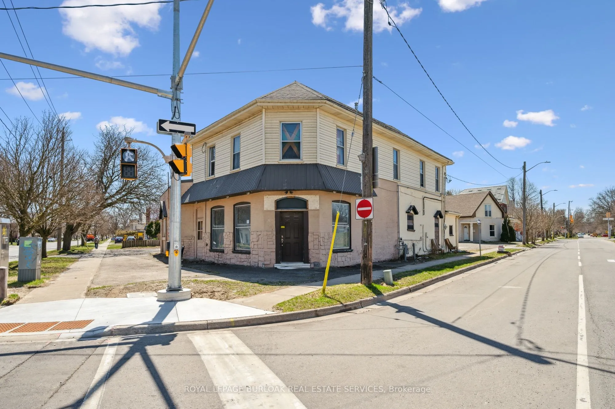 75-79 Erie Avenue