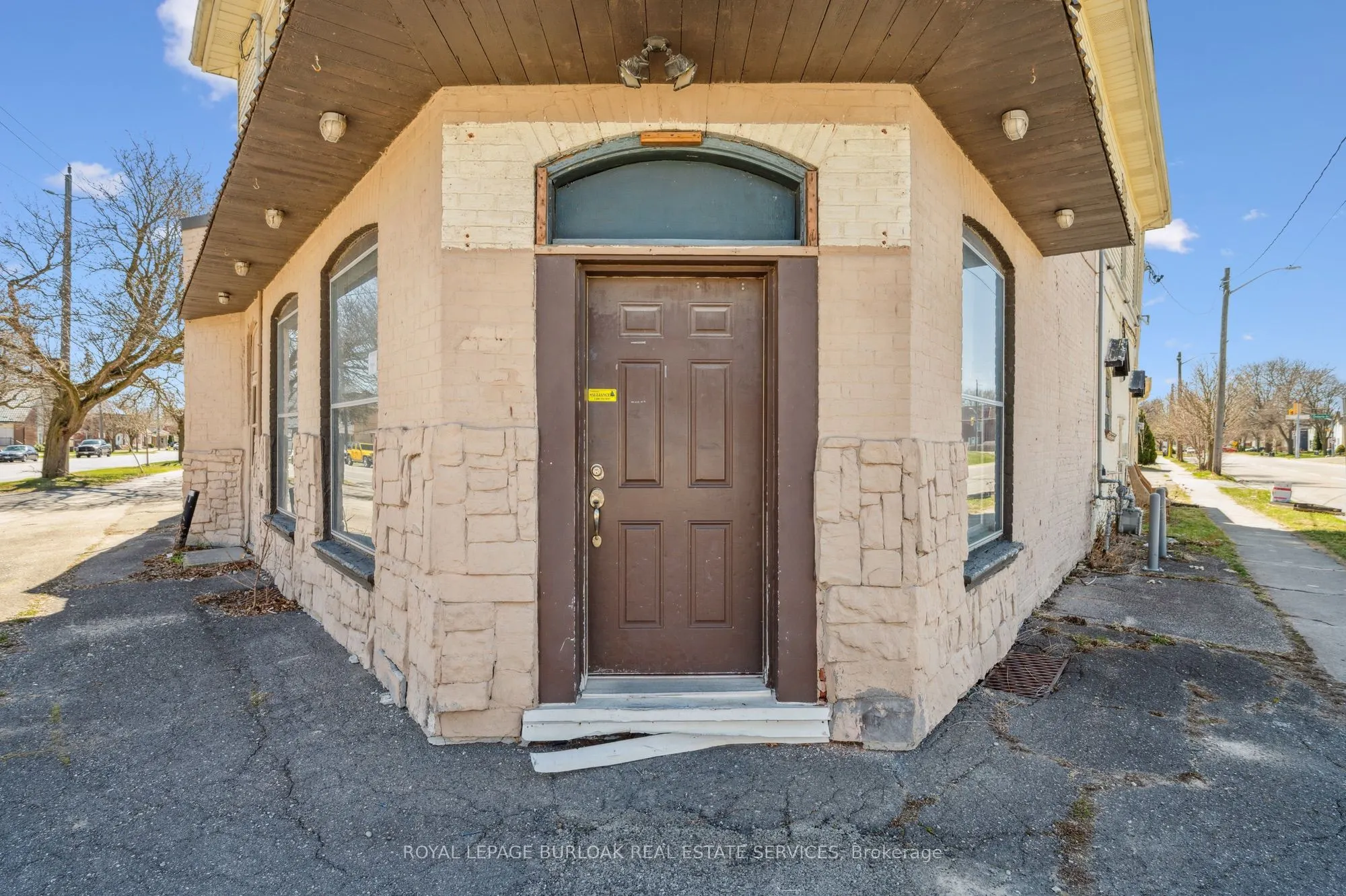 75 Erie Avenue