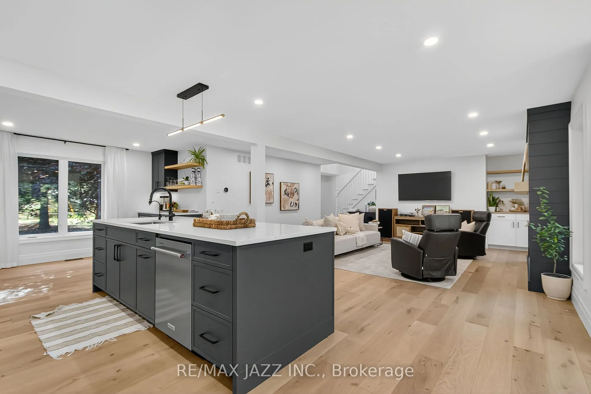 430 South River Road