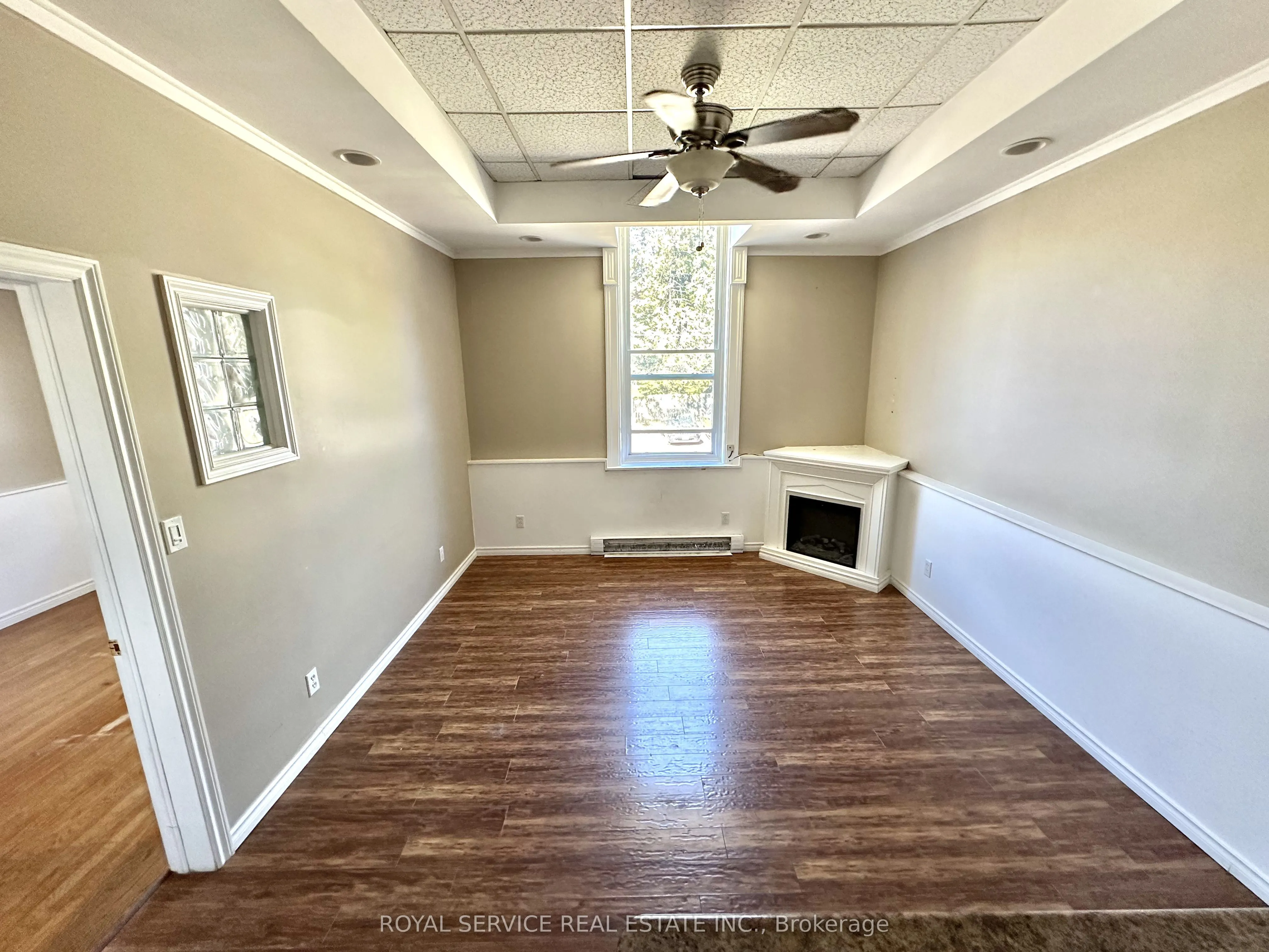 33 King Street E, #6