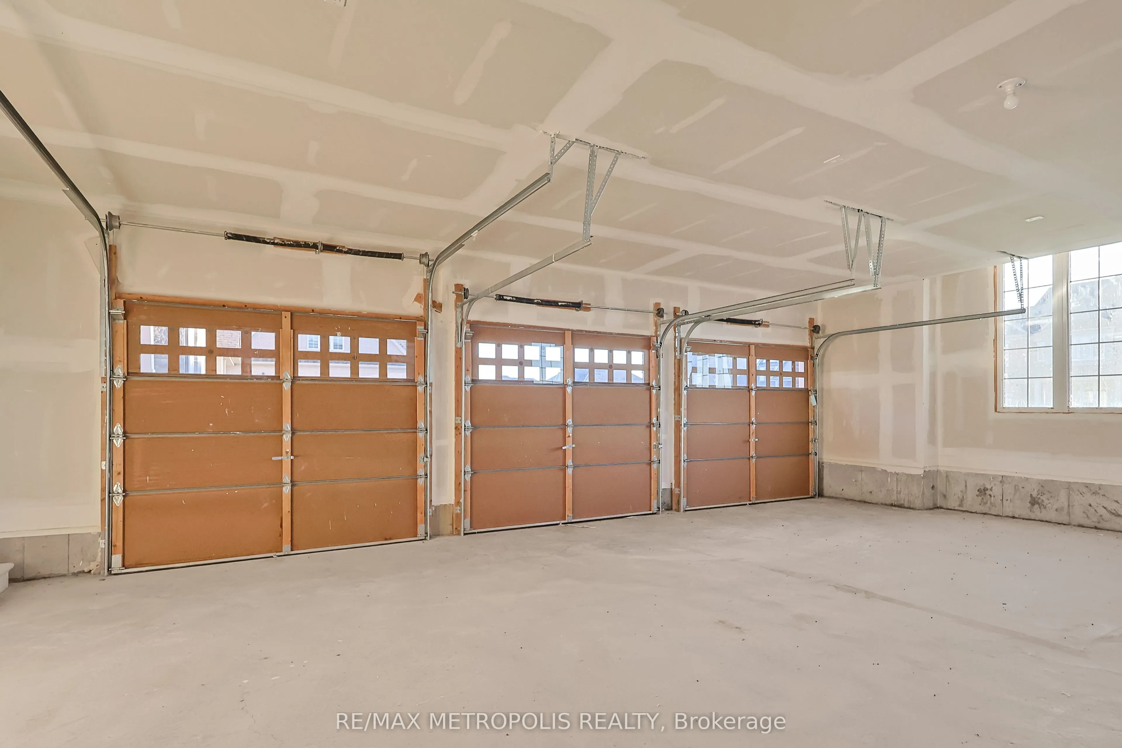 108 Golden Meadows Drive, #35