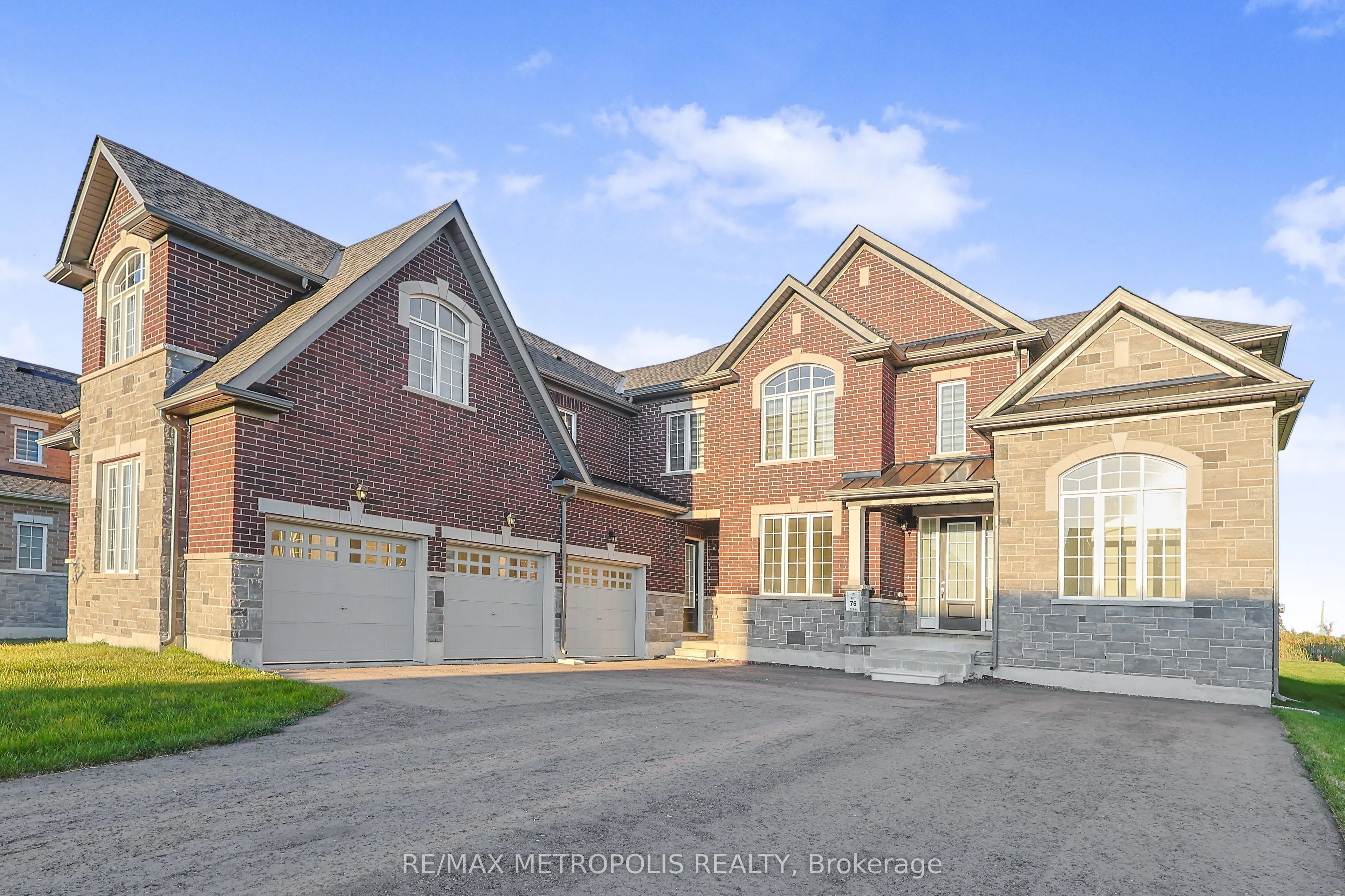 108 Golden Meadows Drive, #35