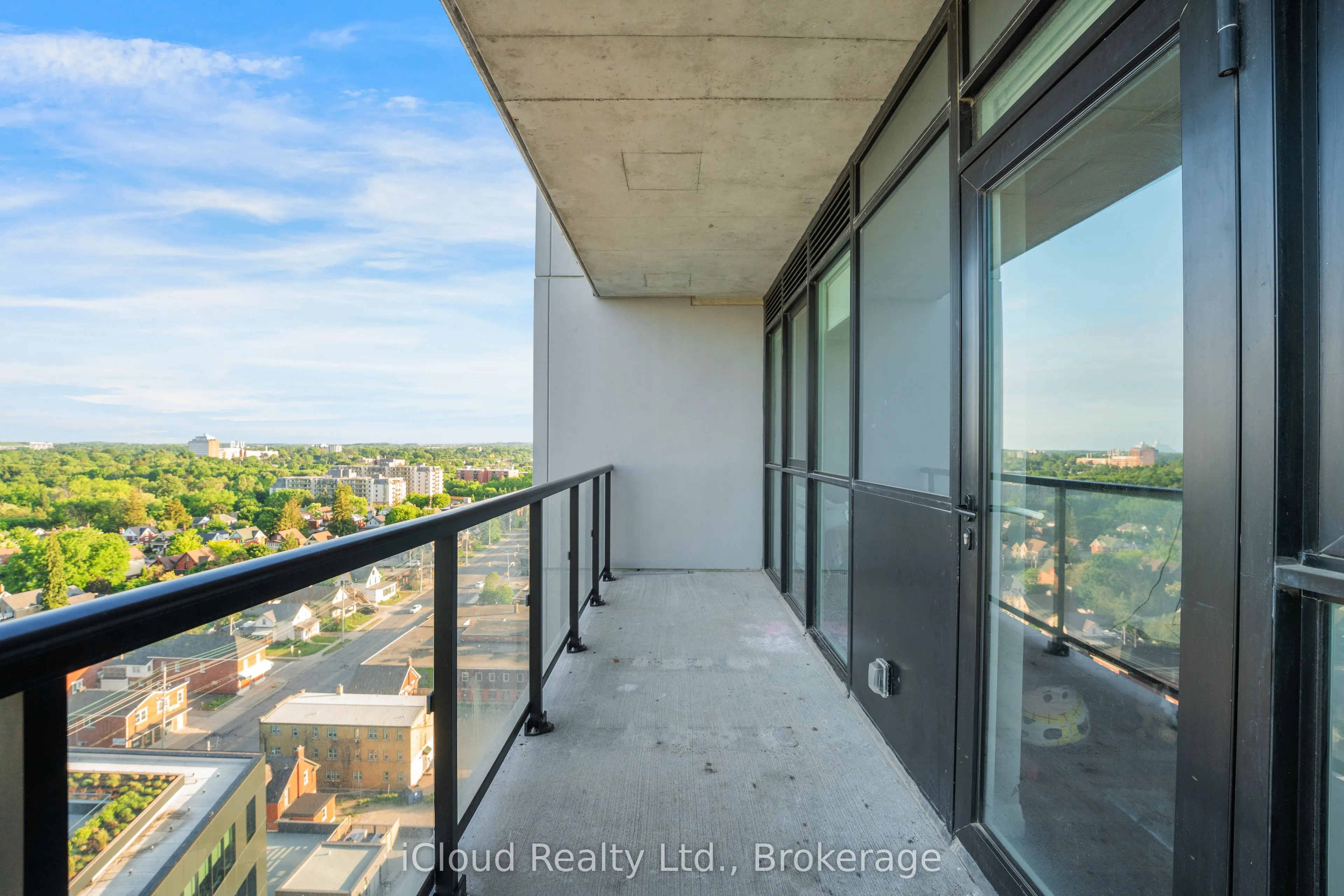 108 Garment Street, #1502