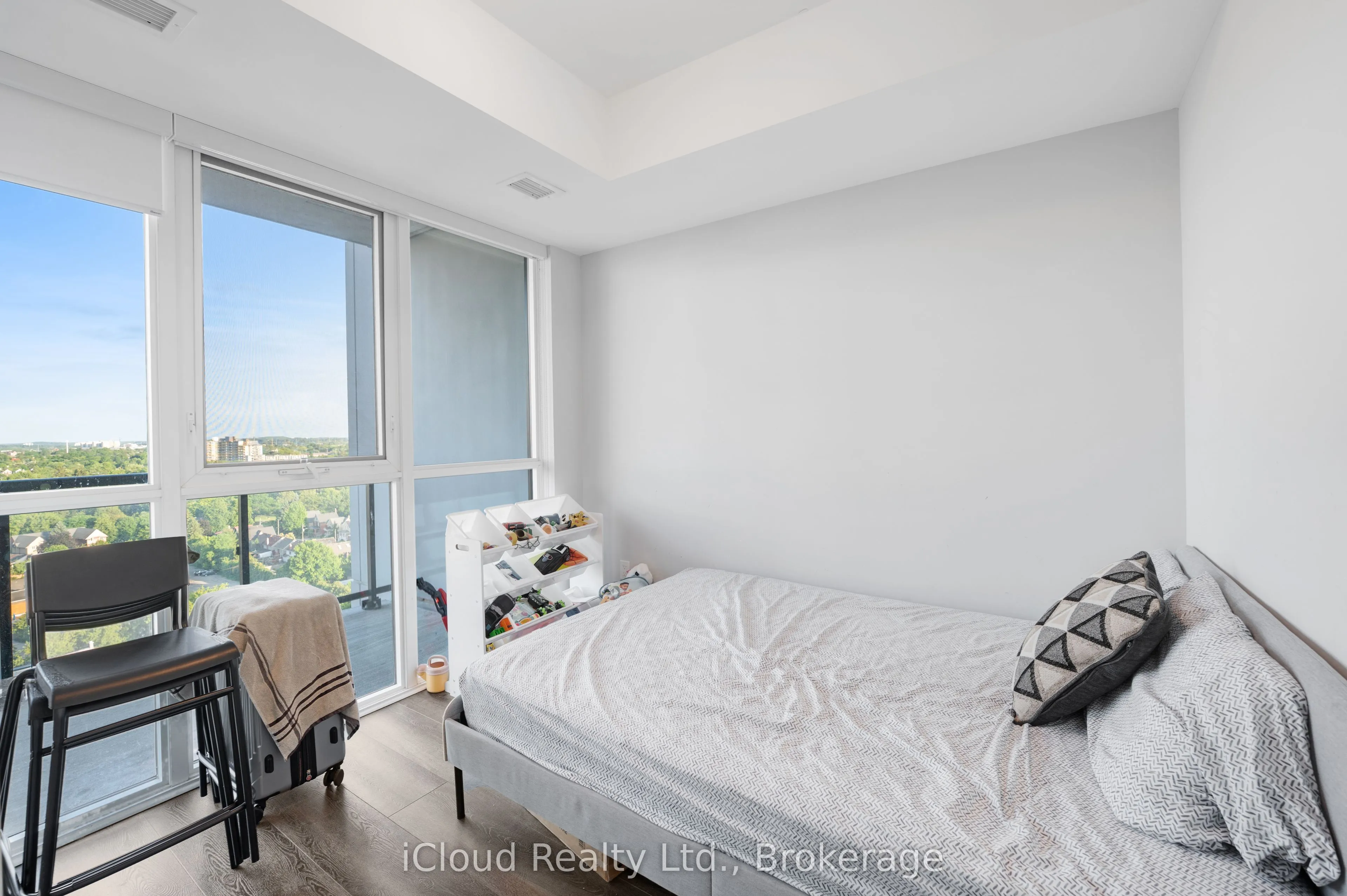108 Garment Street, #1502