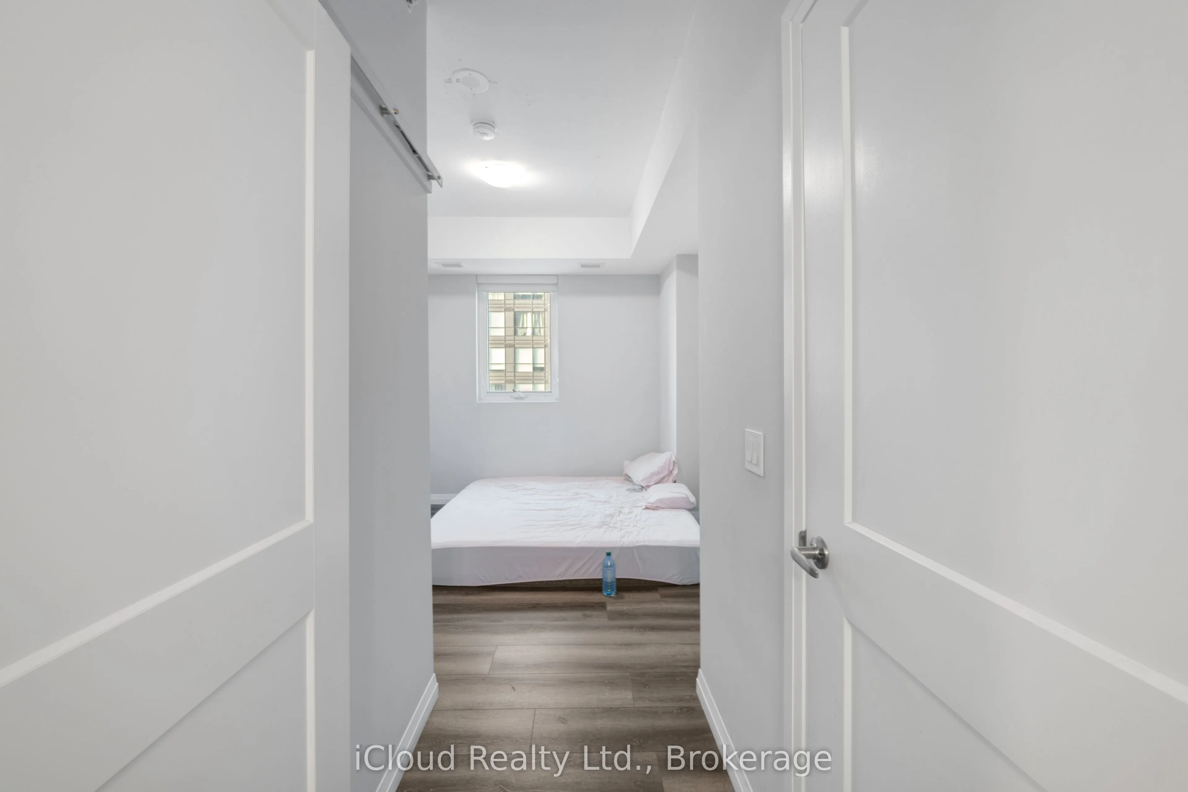 108 Garment Street, #1502