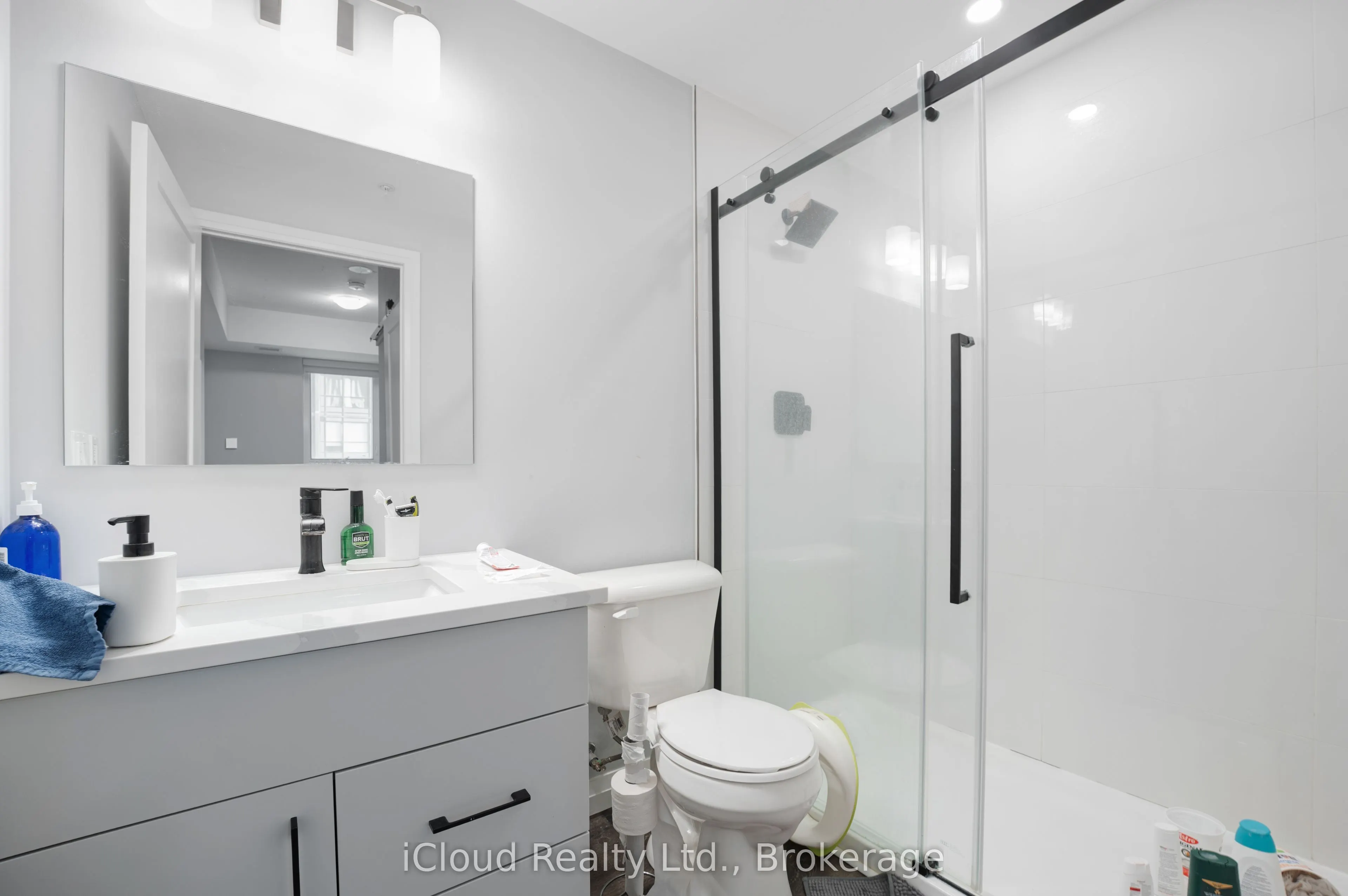 108 Garment Street, #1502