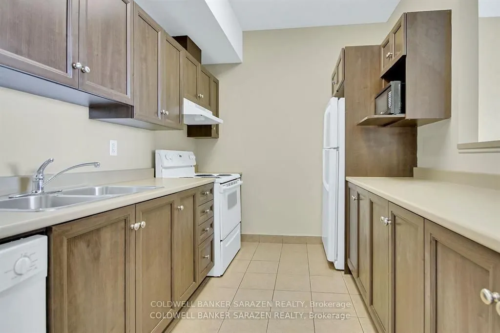 100 Roger Guindon Avenue, #903