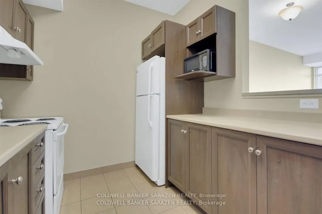 100 Roger Guindon Avenue, #903