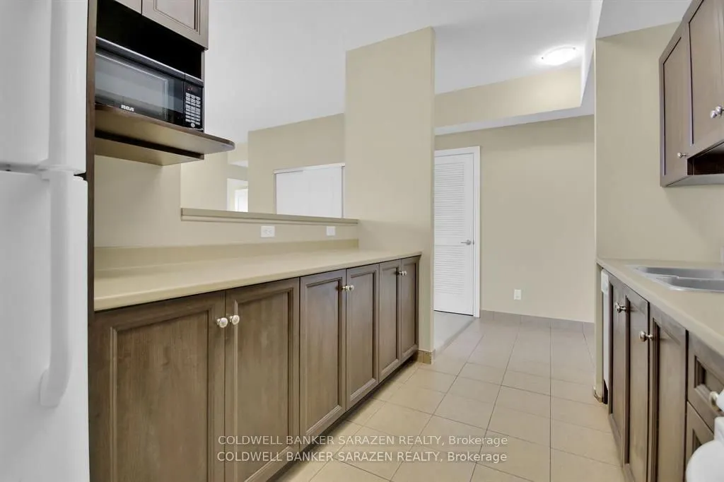 100 Roger Guindon Avenue, #903