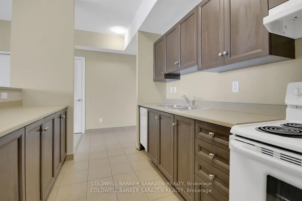 100 Roger Guindon Avenue, #903