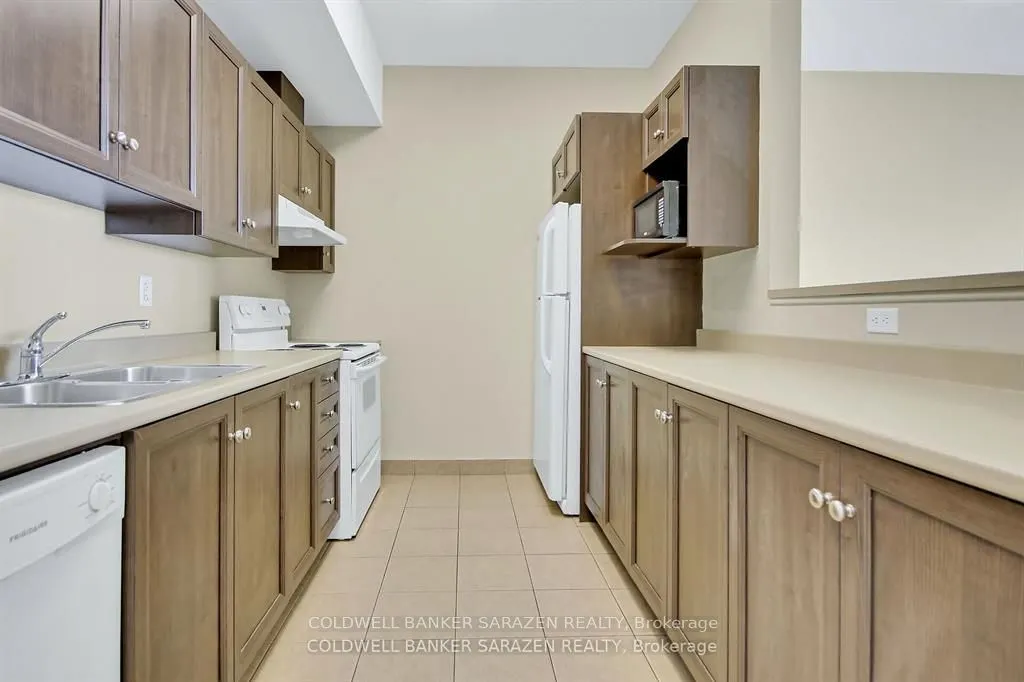 100 Roger Guindon Avenue, #903