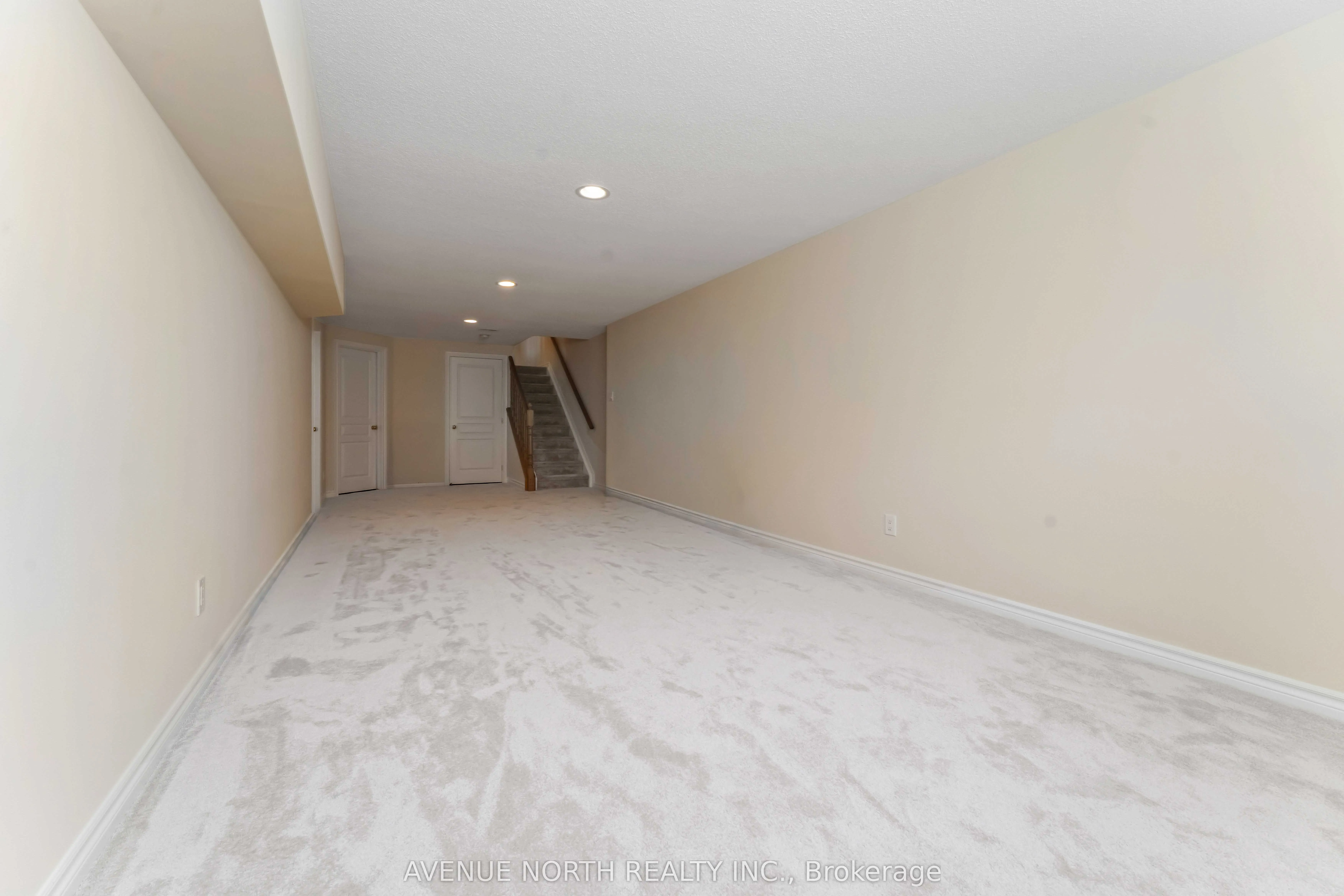 241 Waymark Crescent