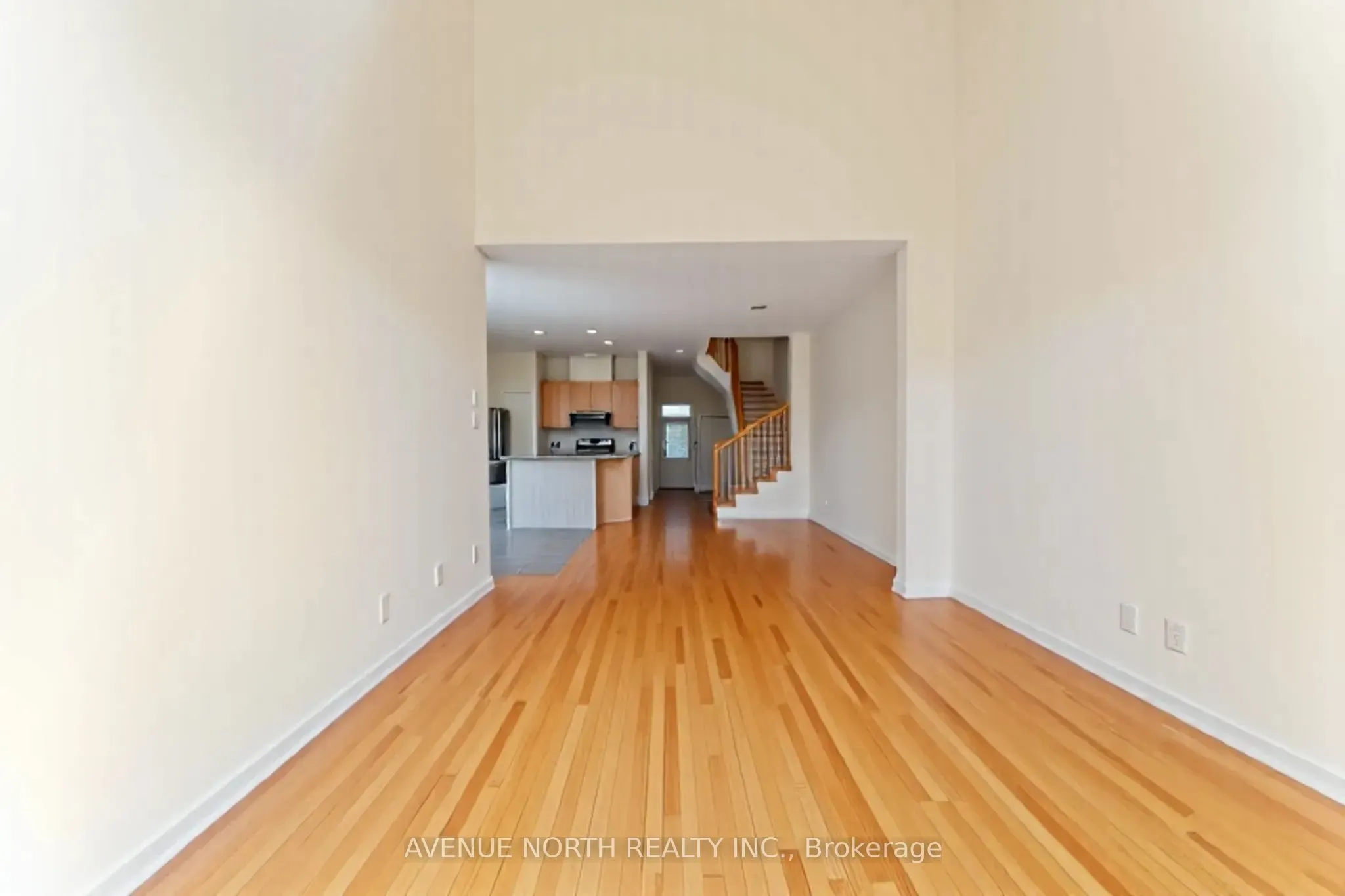 241 Waymark Crescent