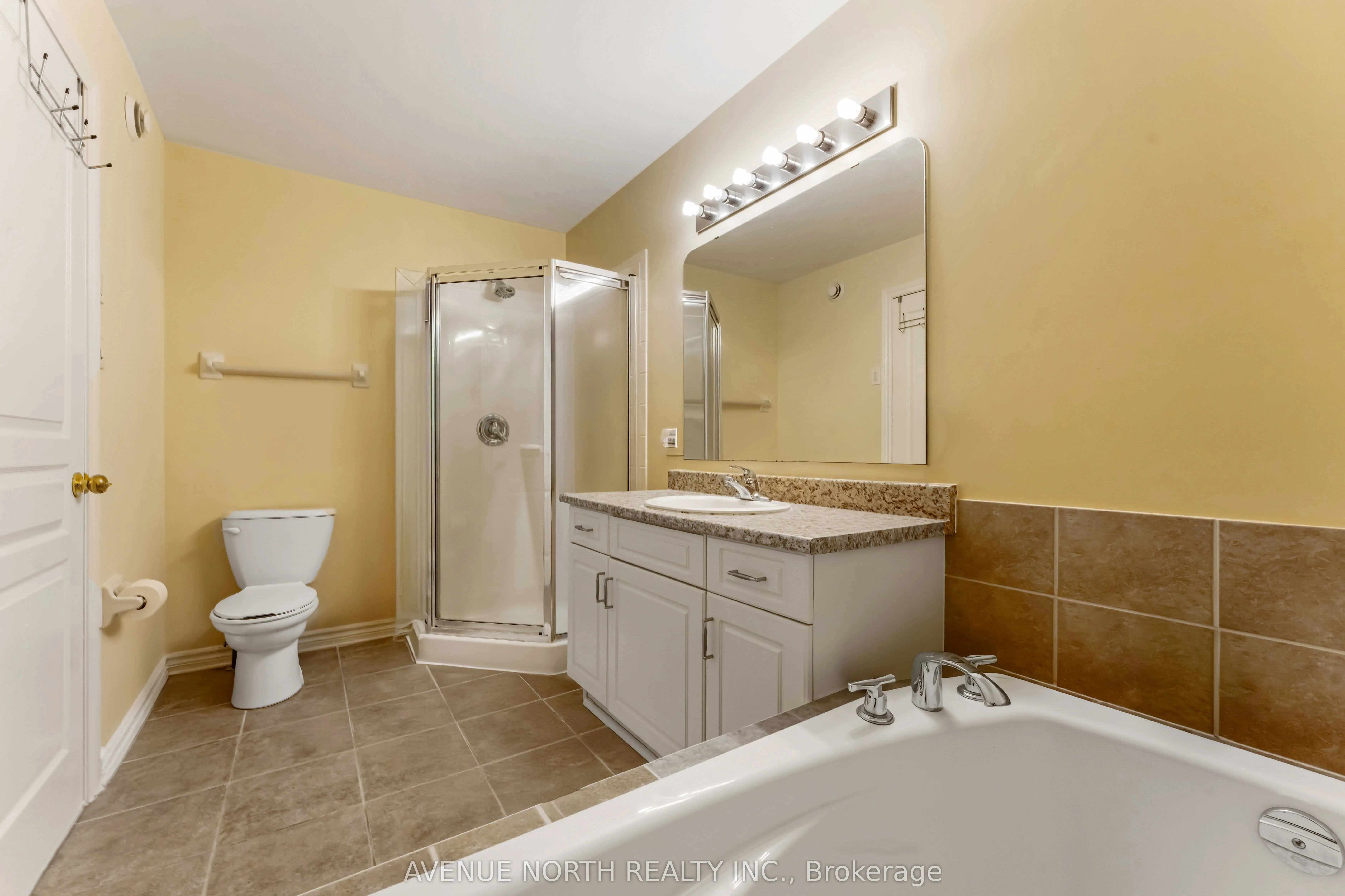 241 Waymark Crescent